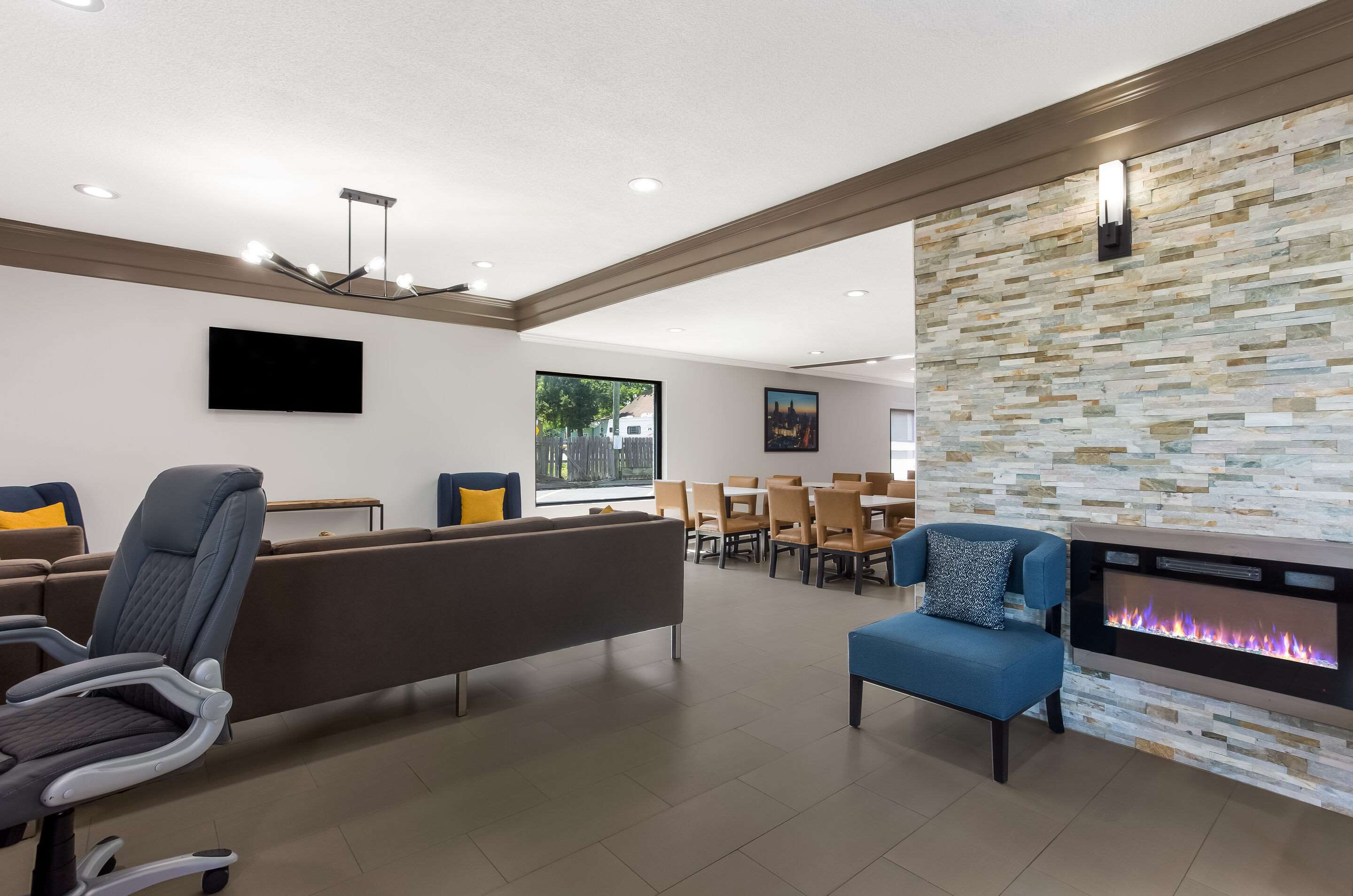 Lobby | Quality Inn South Bend Near Notre Dame