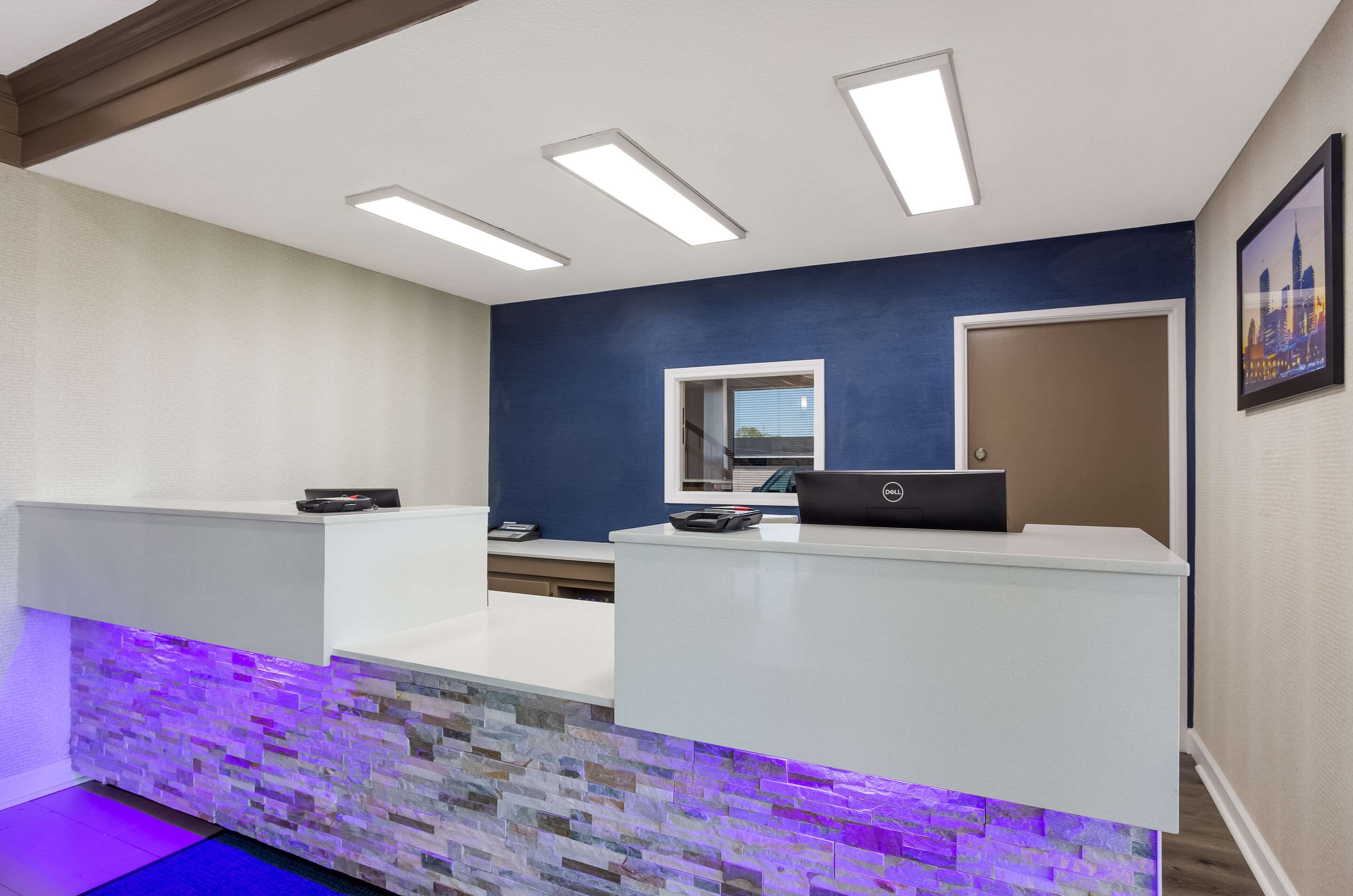 Front desk | Quality Inn South Bend Near Notre Dame