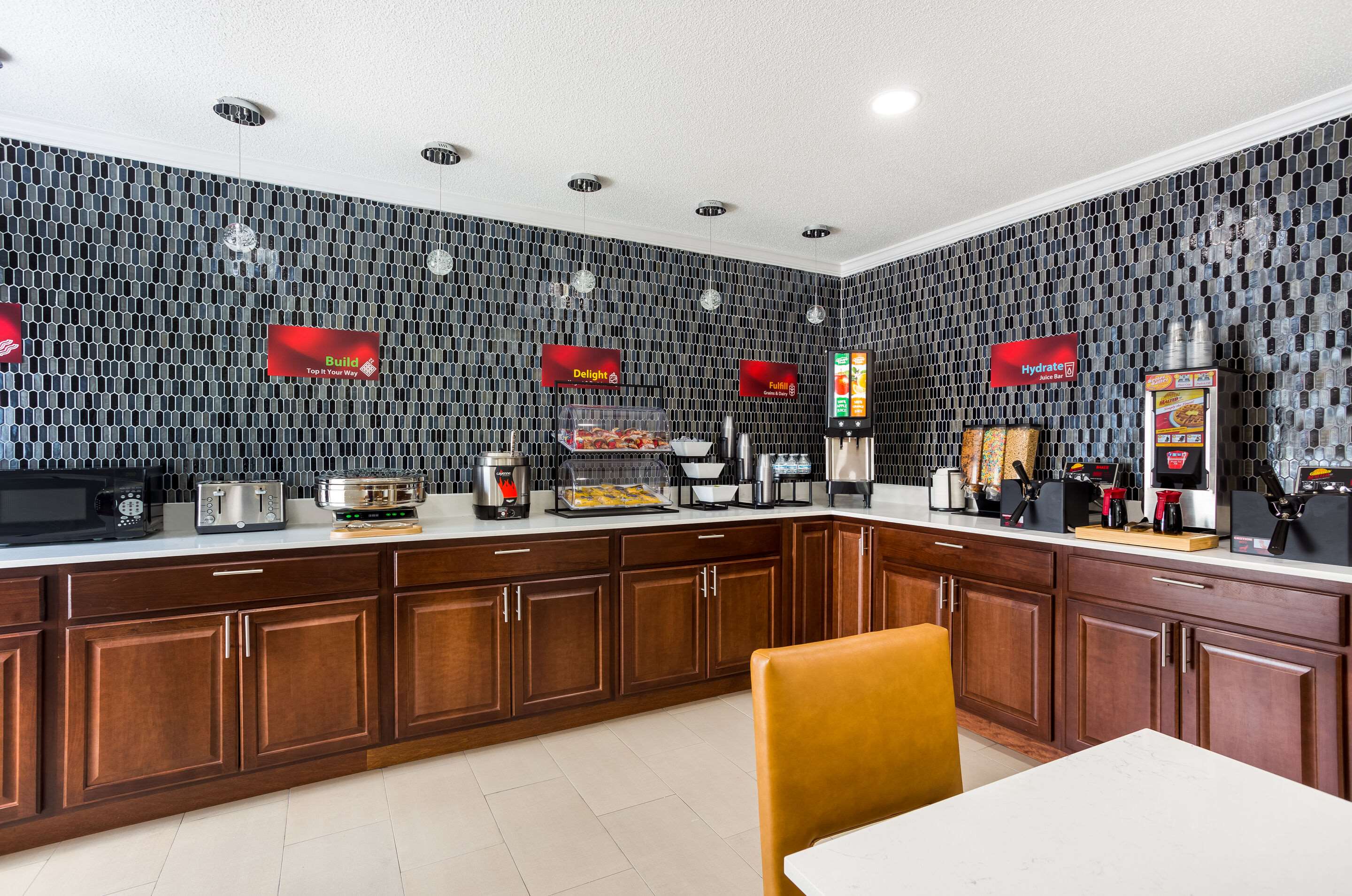 Breakfast counter | Quality Inn South Bend Near Notre Dame