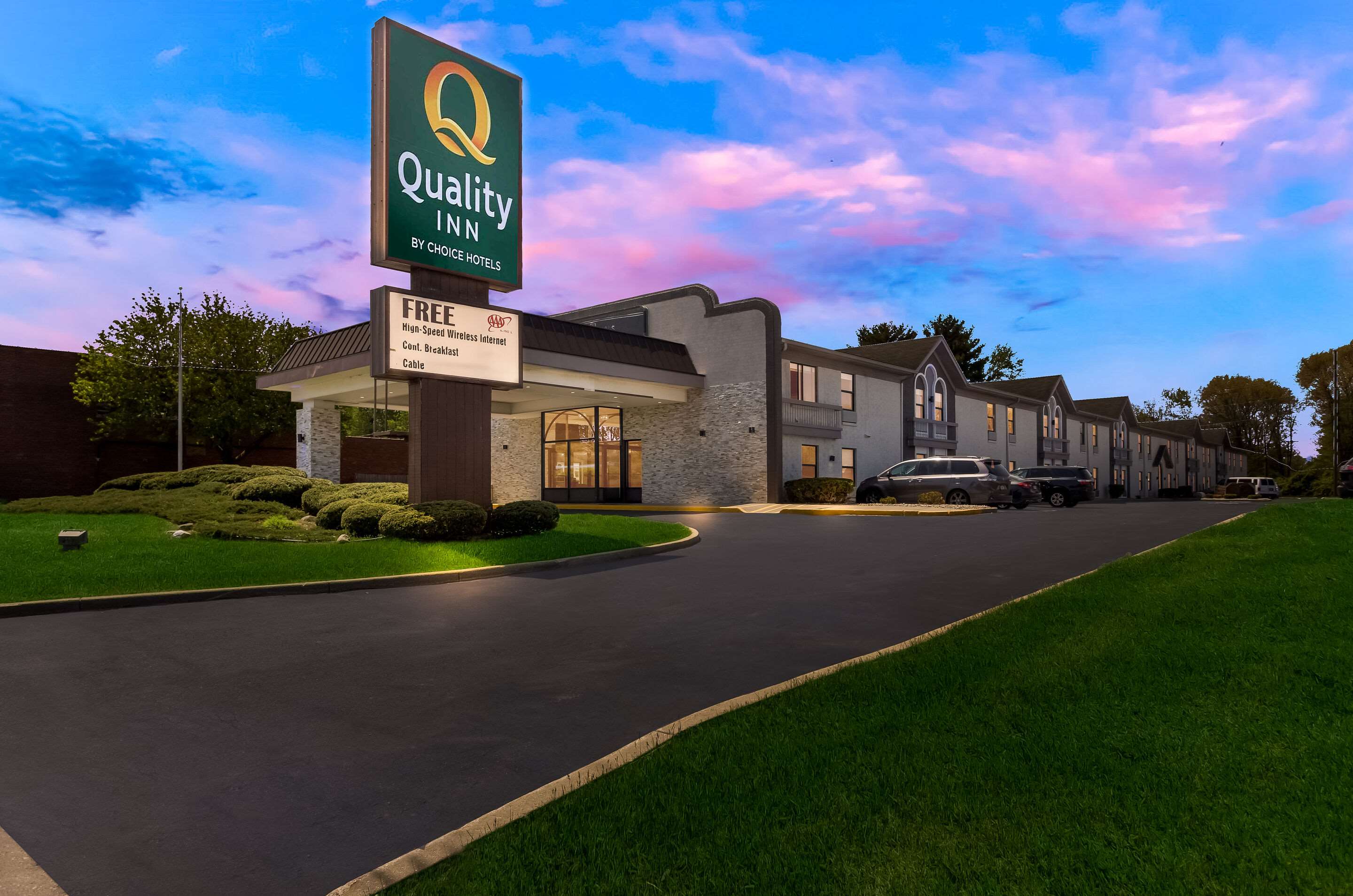 Twilight | Quality Inn South Bend Near Notre Dame