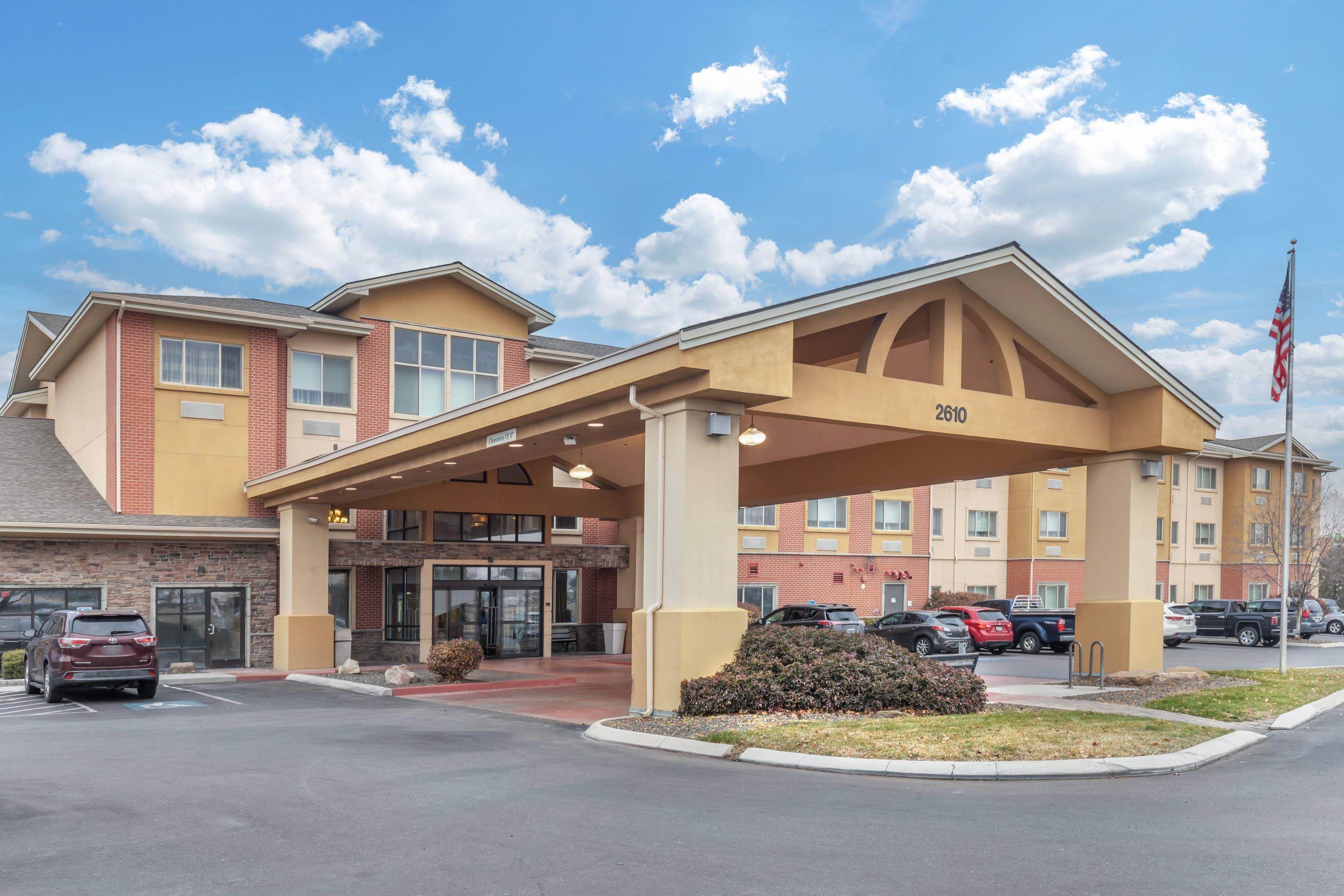 Hotel exterior | Comfort Suites Boise West Meridian