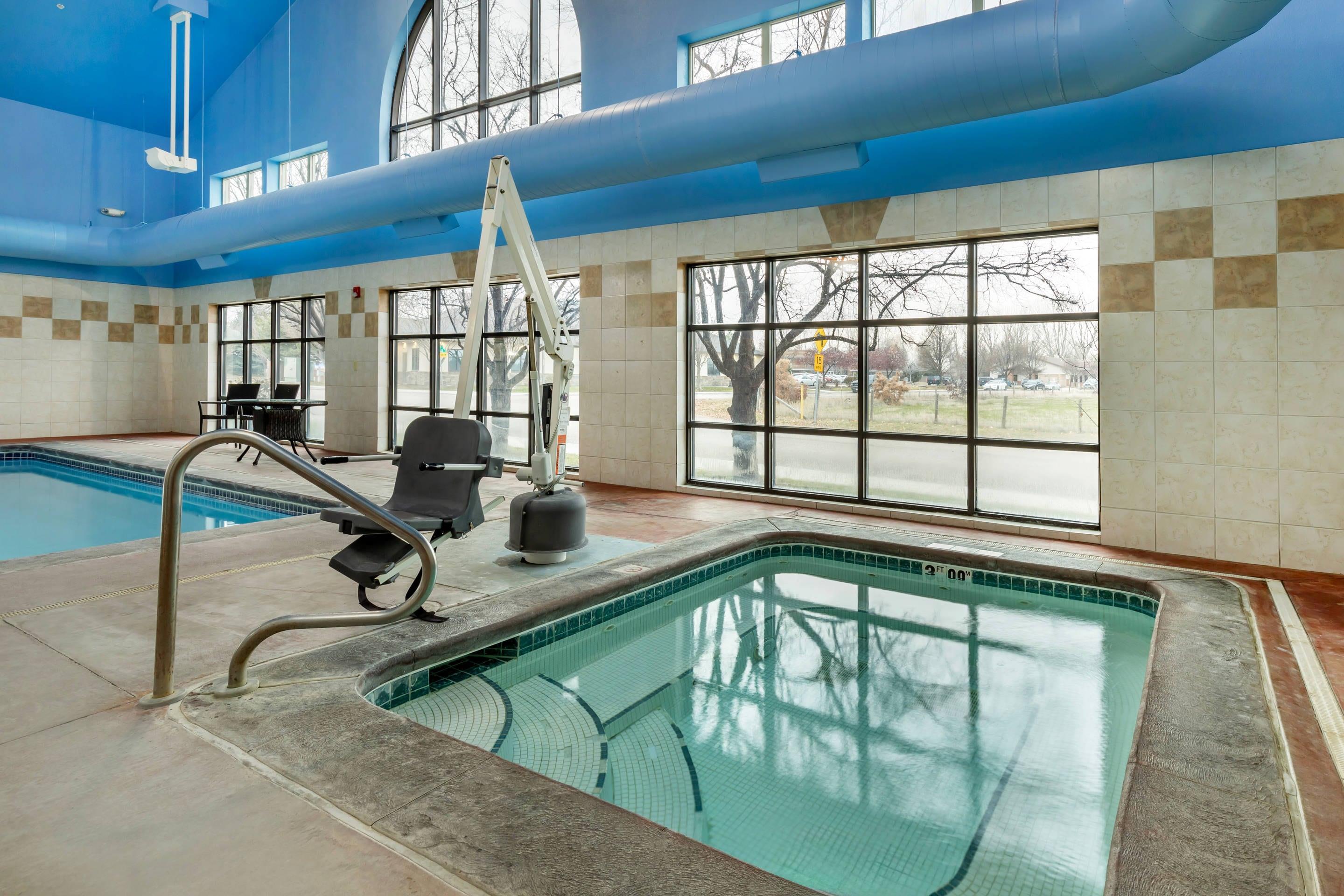 Indoor pool | Comfort Suites Boise West Meridian
