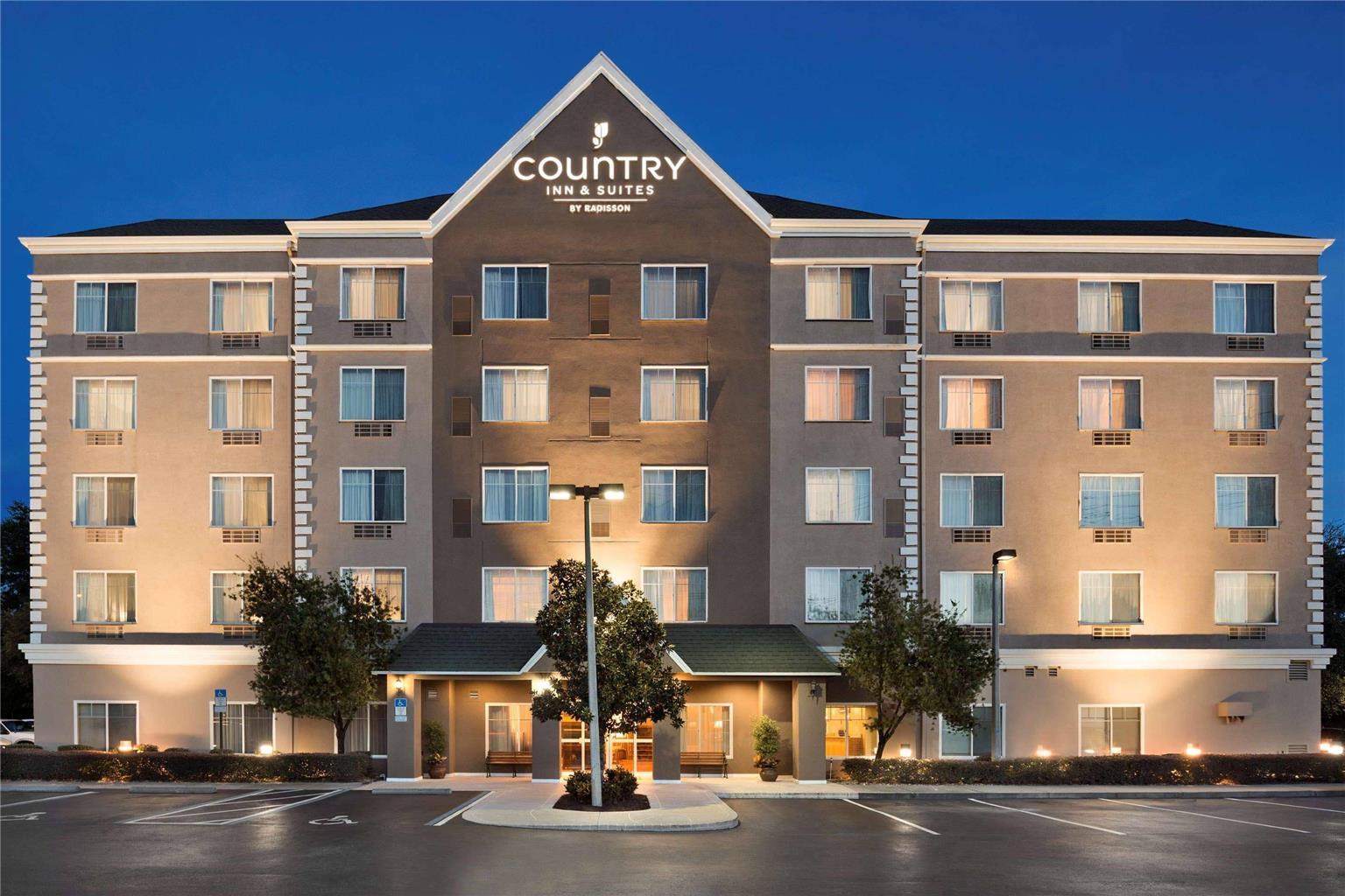 Country Inn & Suites Ocala