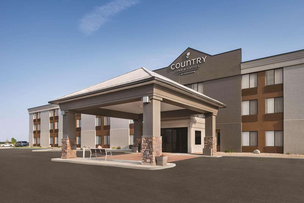 Country Inn & Suites Mt. Pleasant-Racine West