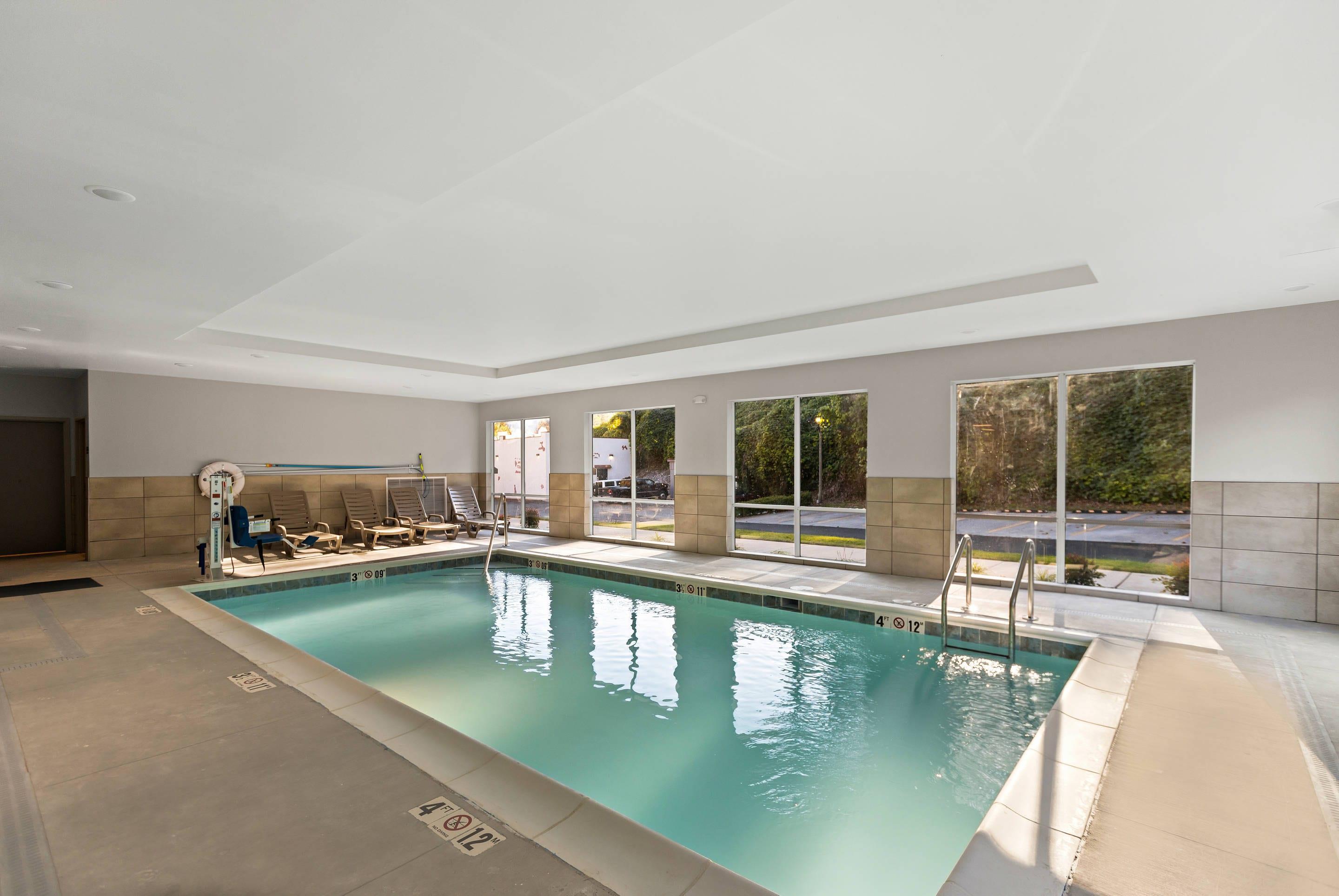 Indoor pool | MainStay Suites Gatlinburg Downtown Area