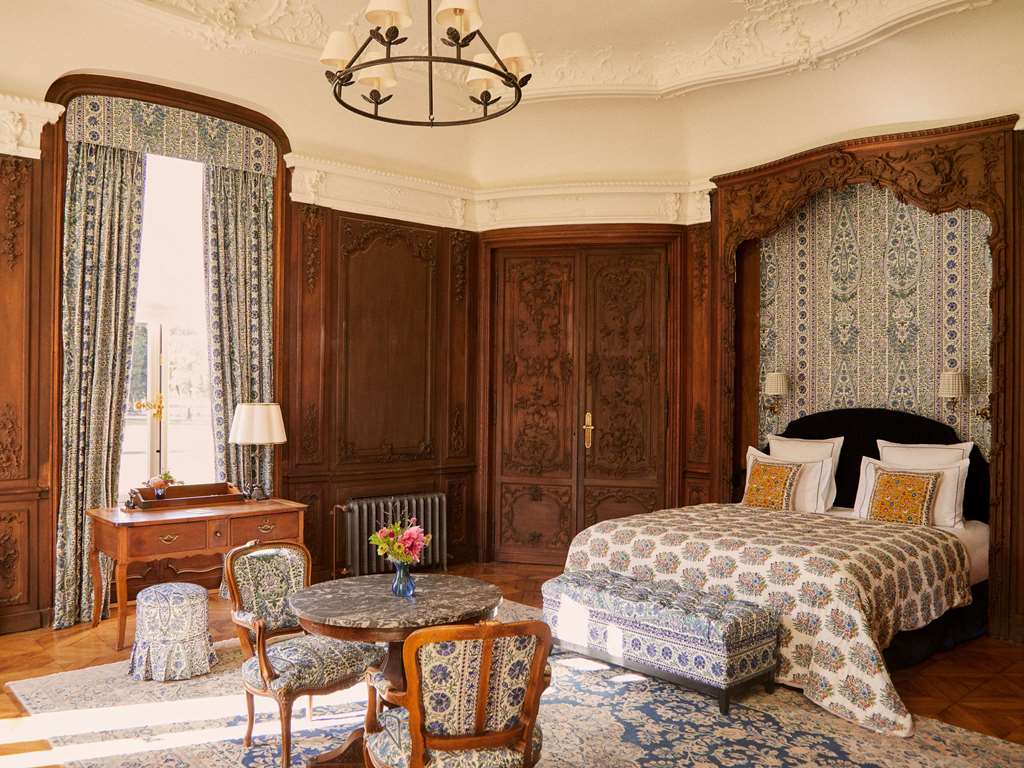 ABBAYE DES VAUX DE CERNAY-guestroom-Guest Room,On-Site.jpg