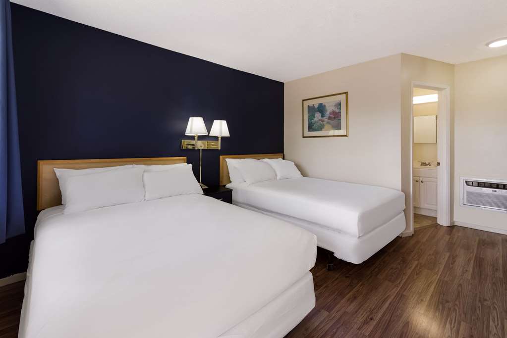 RODEWAY INN LIVERMORE-guestroom-Guest Room,On-Site.jpg