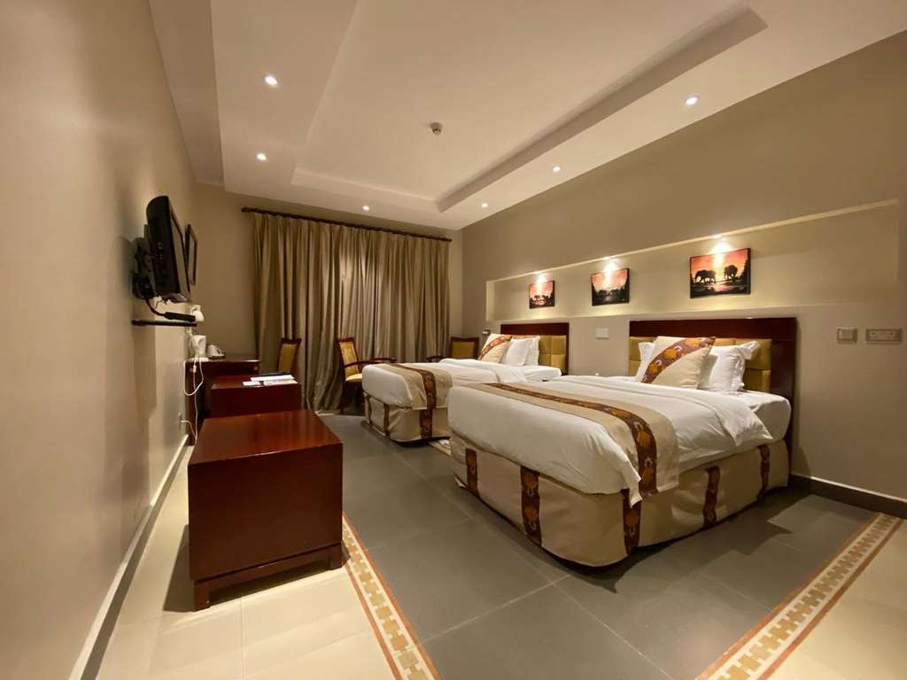 FALCON HEIGHTS HOTEL-guestroom-Guest Room,On-Site.jpg
