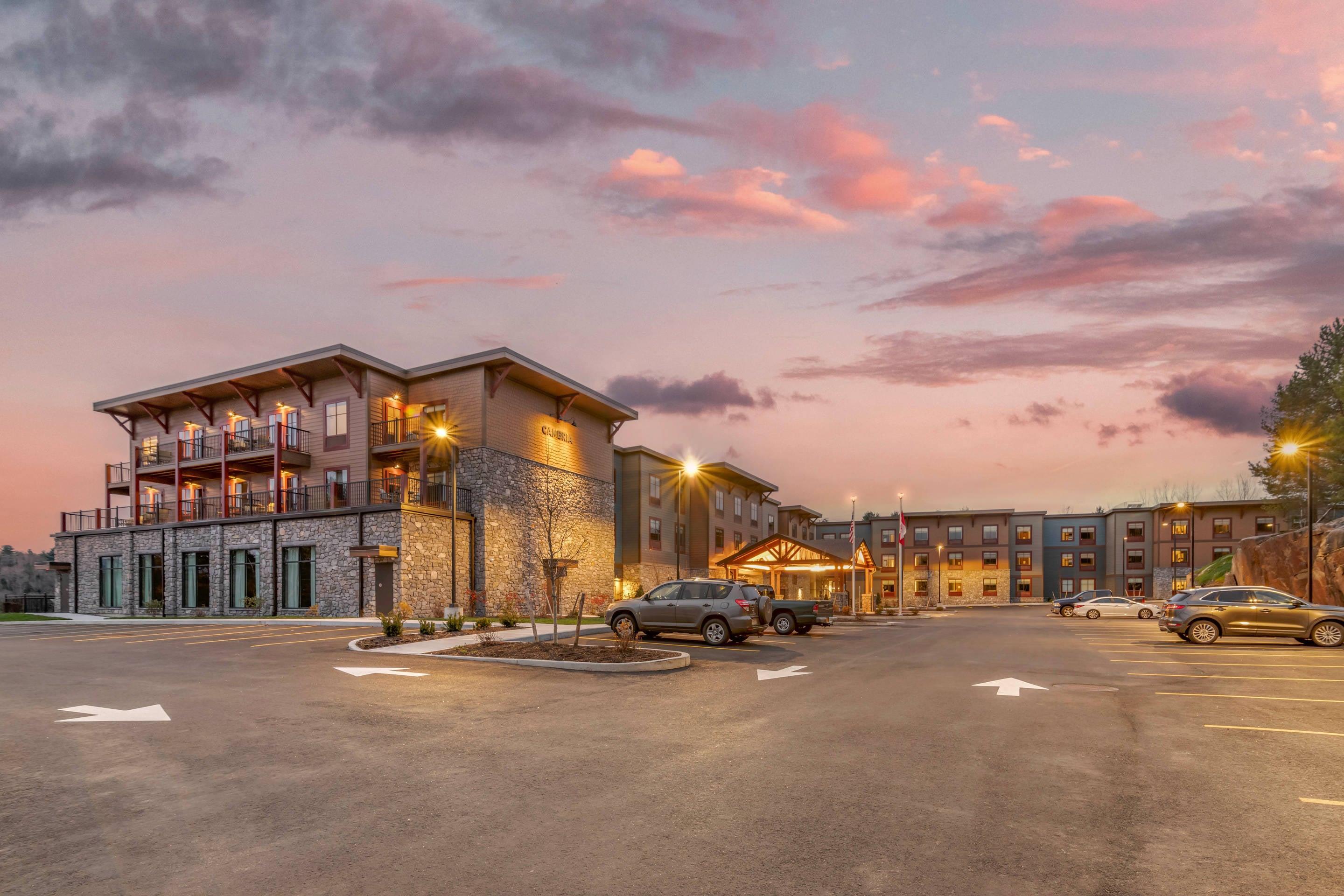 Twilight | Cambria Hotel Lake Placid - Lakeside Resort
