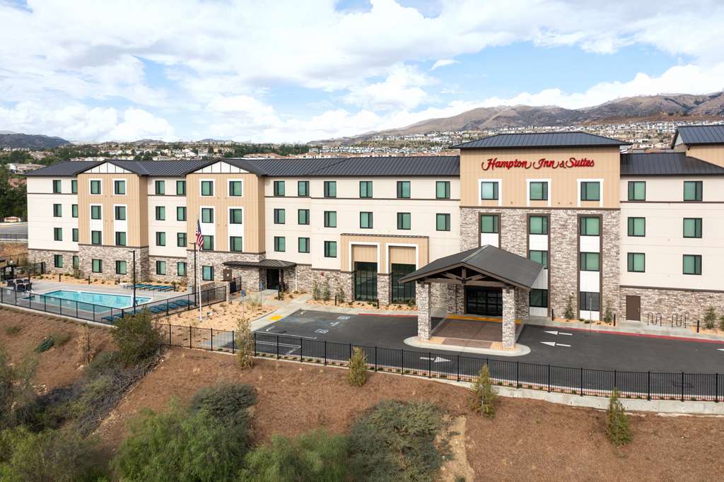 Hampton Inn & Suites Porter Ranch LA
