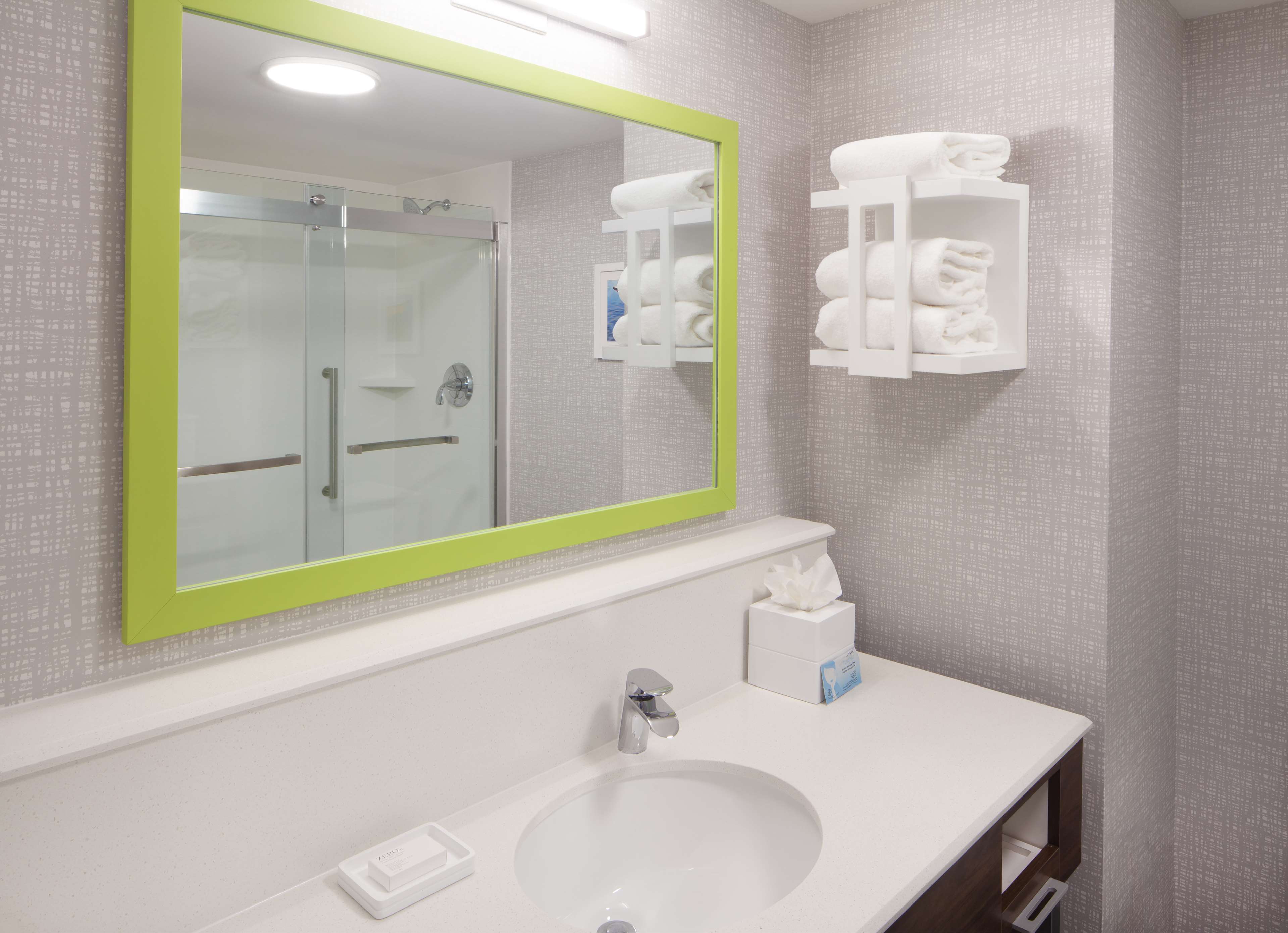 Hampton Inn Ogallala Room Type - 1KG W SOFABD MICROWV FRIG