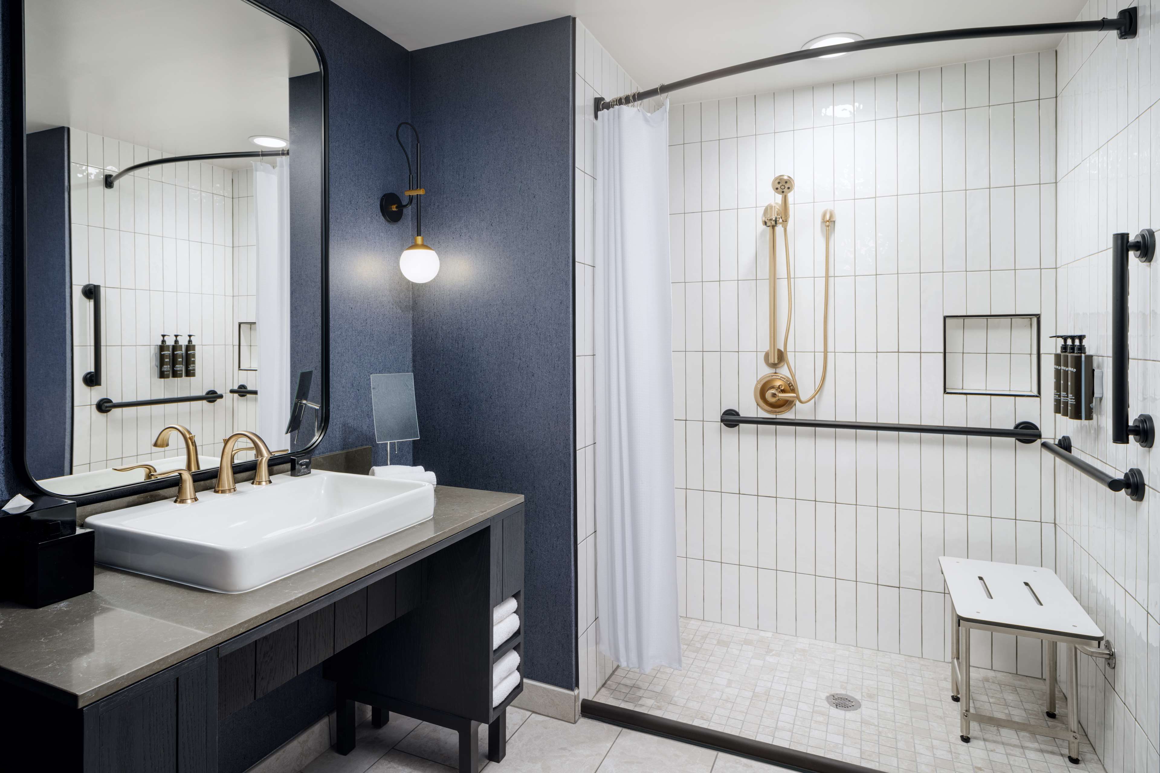 The Hoffmann Hotel Basalt Aspen, Tapestry Collection Hilton - Tap to explore photos