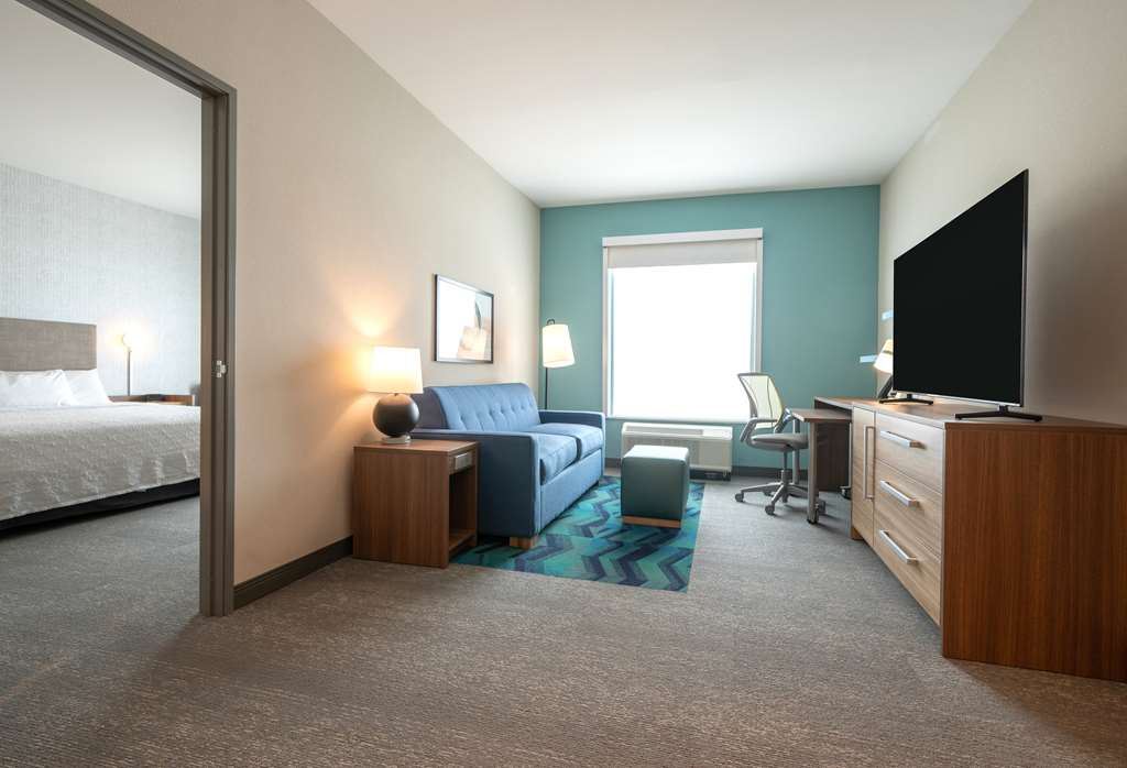 HOME2 SUITES BY HILTON EGLIN AFB-guestroom-Guest Room,On-Site.jpg