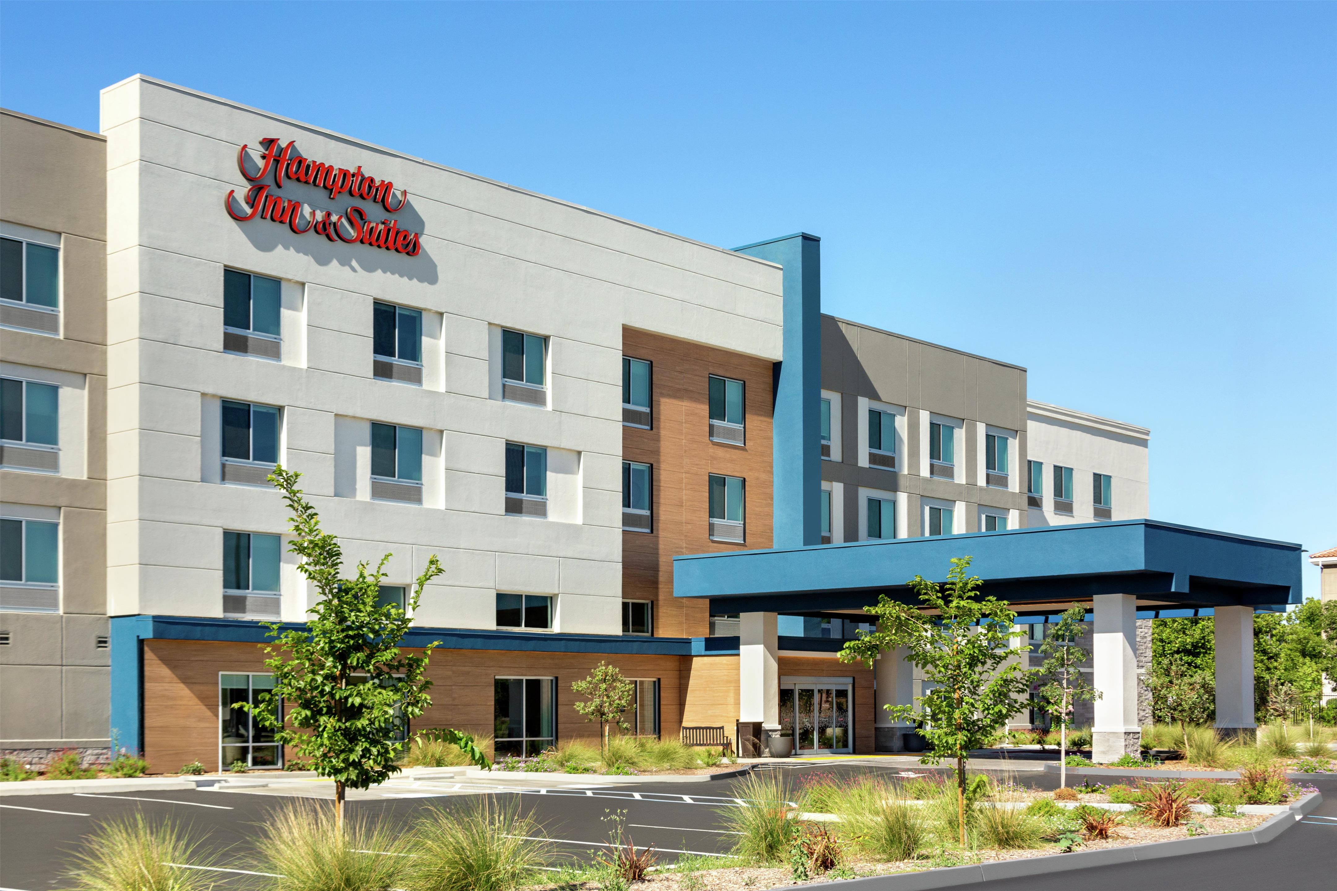 Exterior | Hampton Inn & Suites Oroville