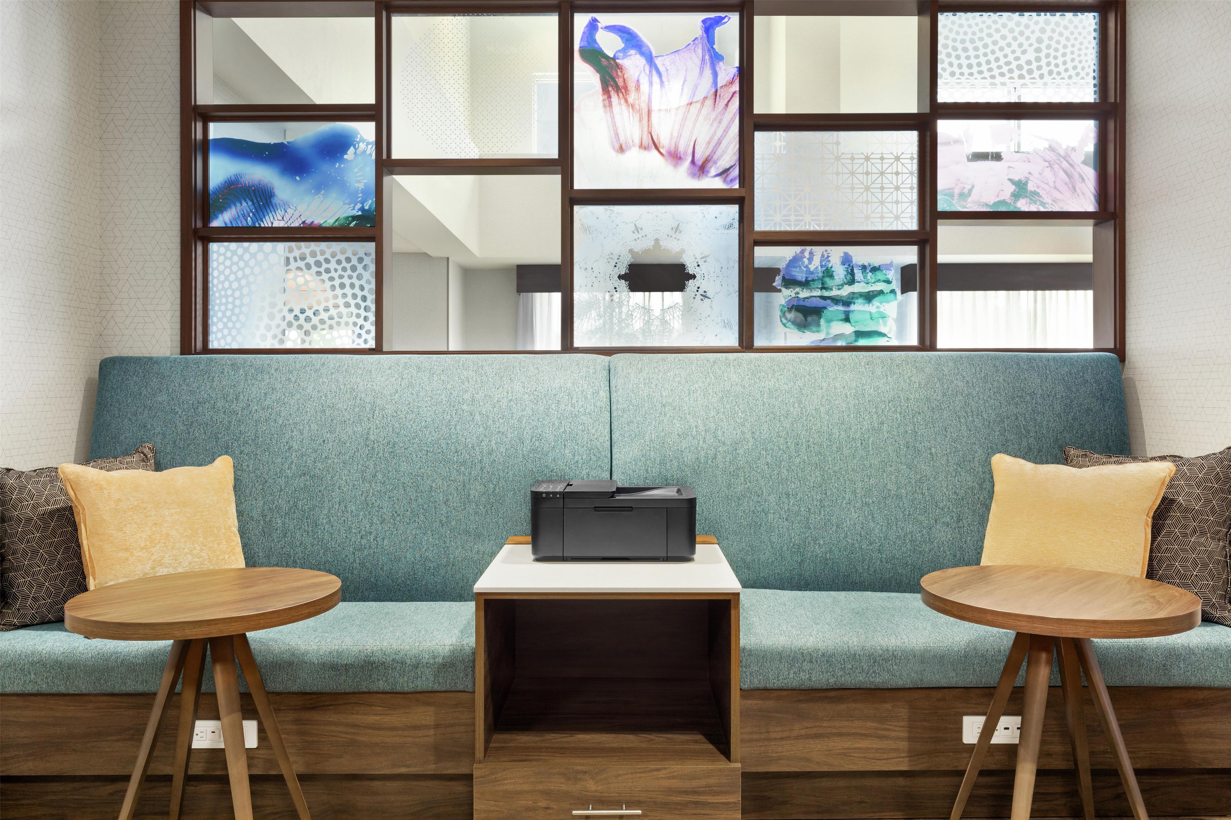 Business Center | Hampton Inn & Suites Oroville