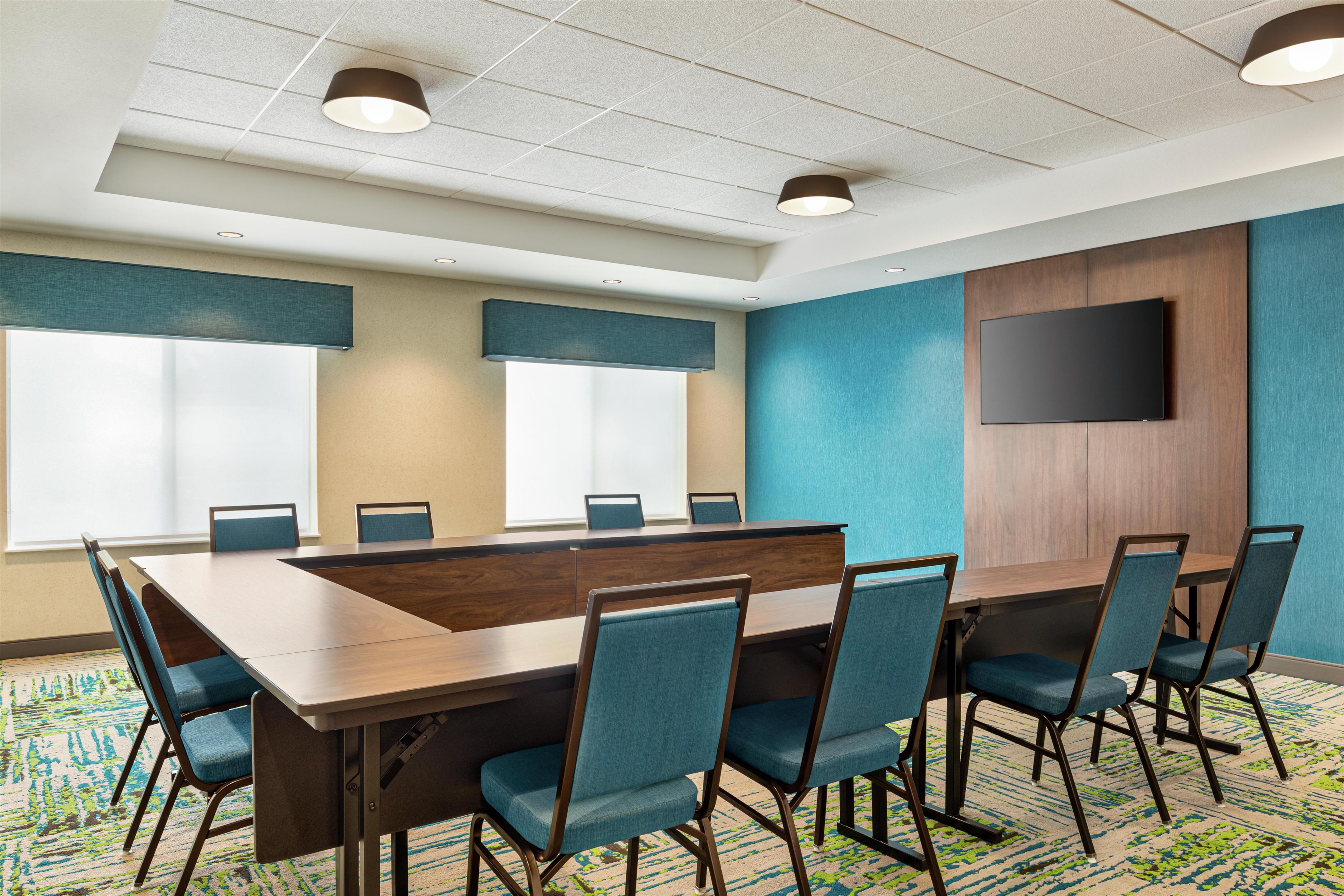 Meeting Room | Hampton Inn & Suites Oroville
