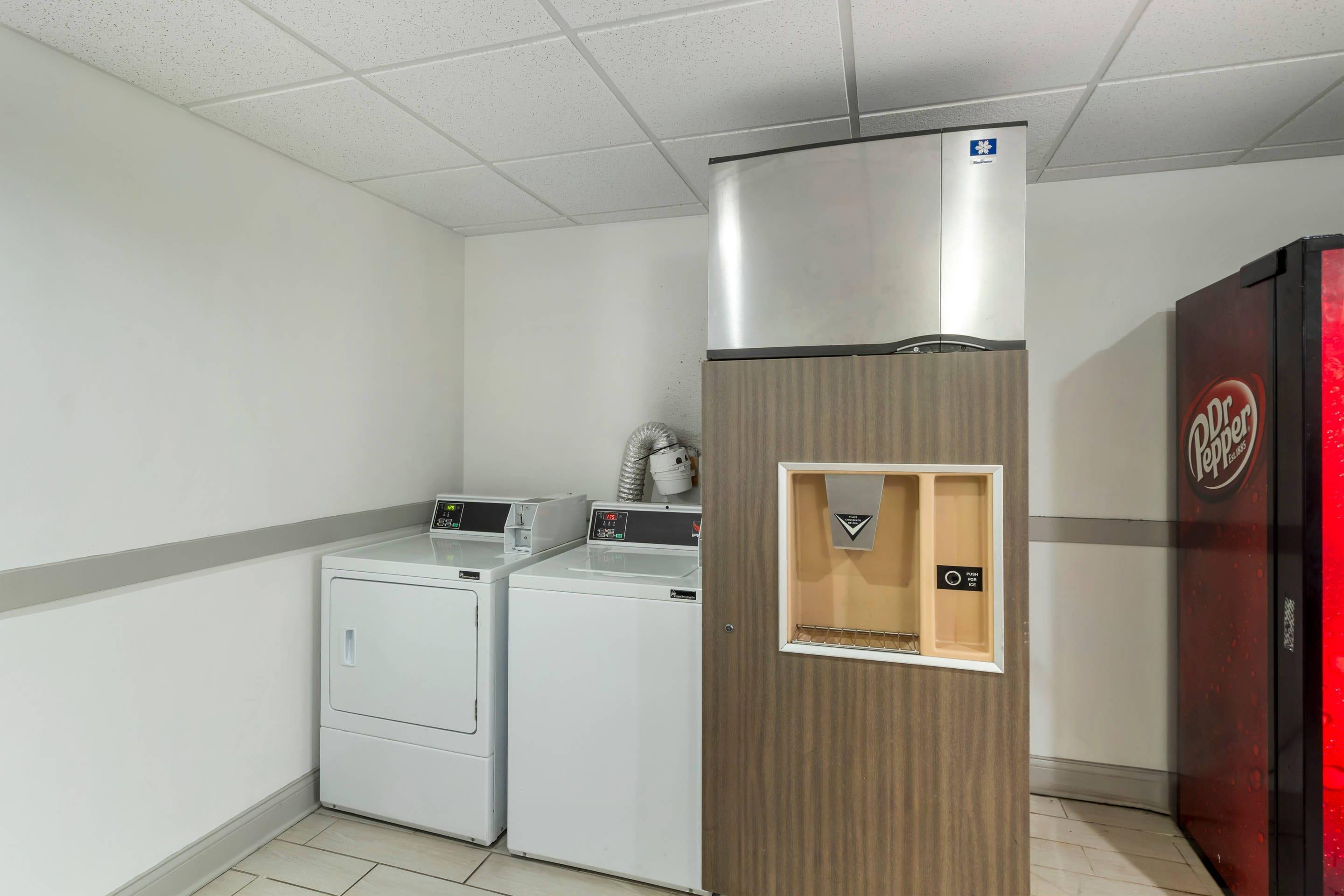 Guest laundry facilities | Comfort Inn & Suites Mundelein-Vernon Hills