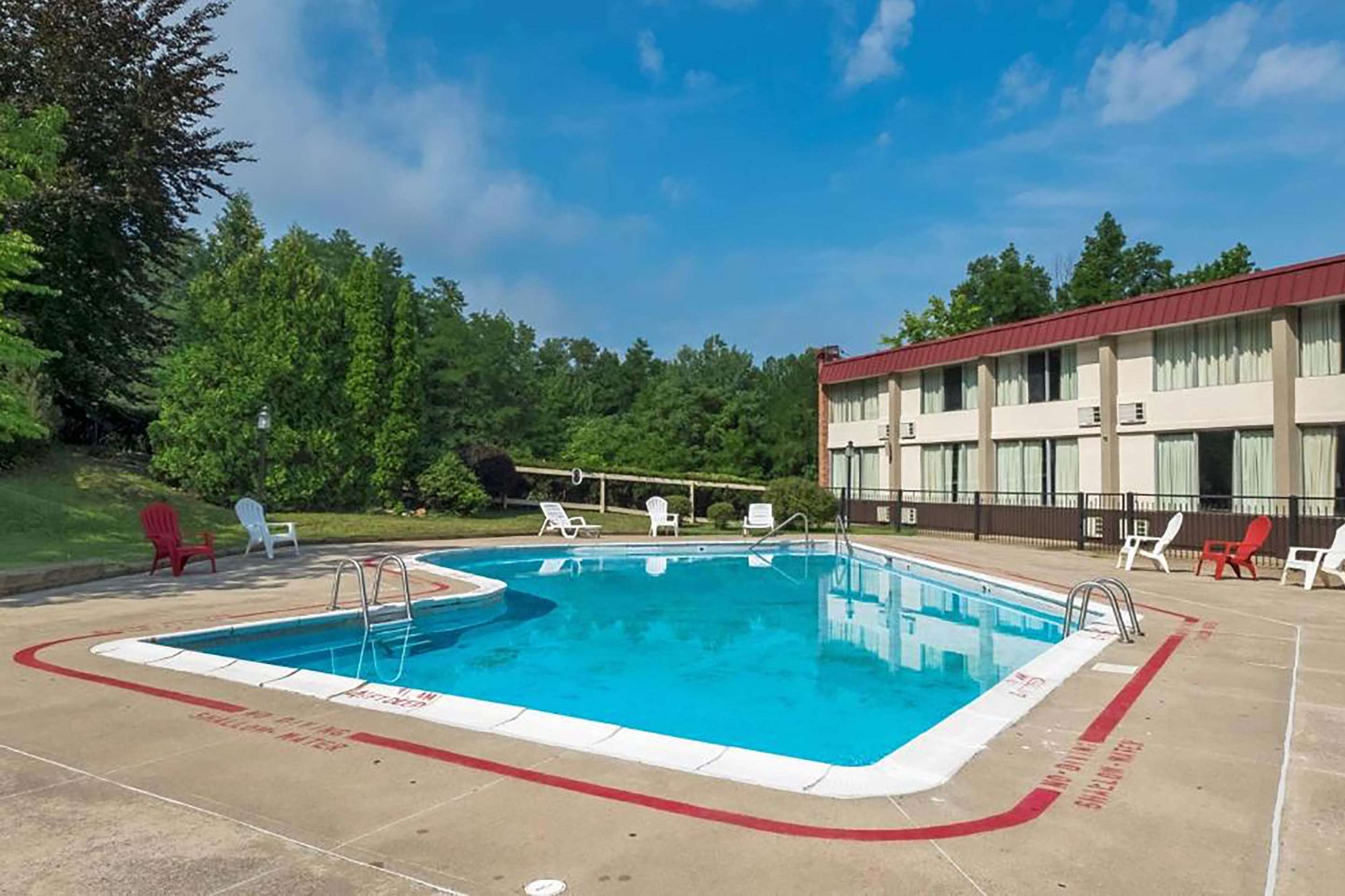 Pool - indoor | Days Inn by Wyndham Williamsport
