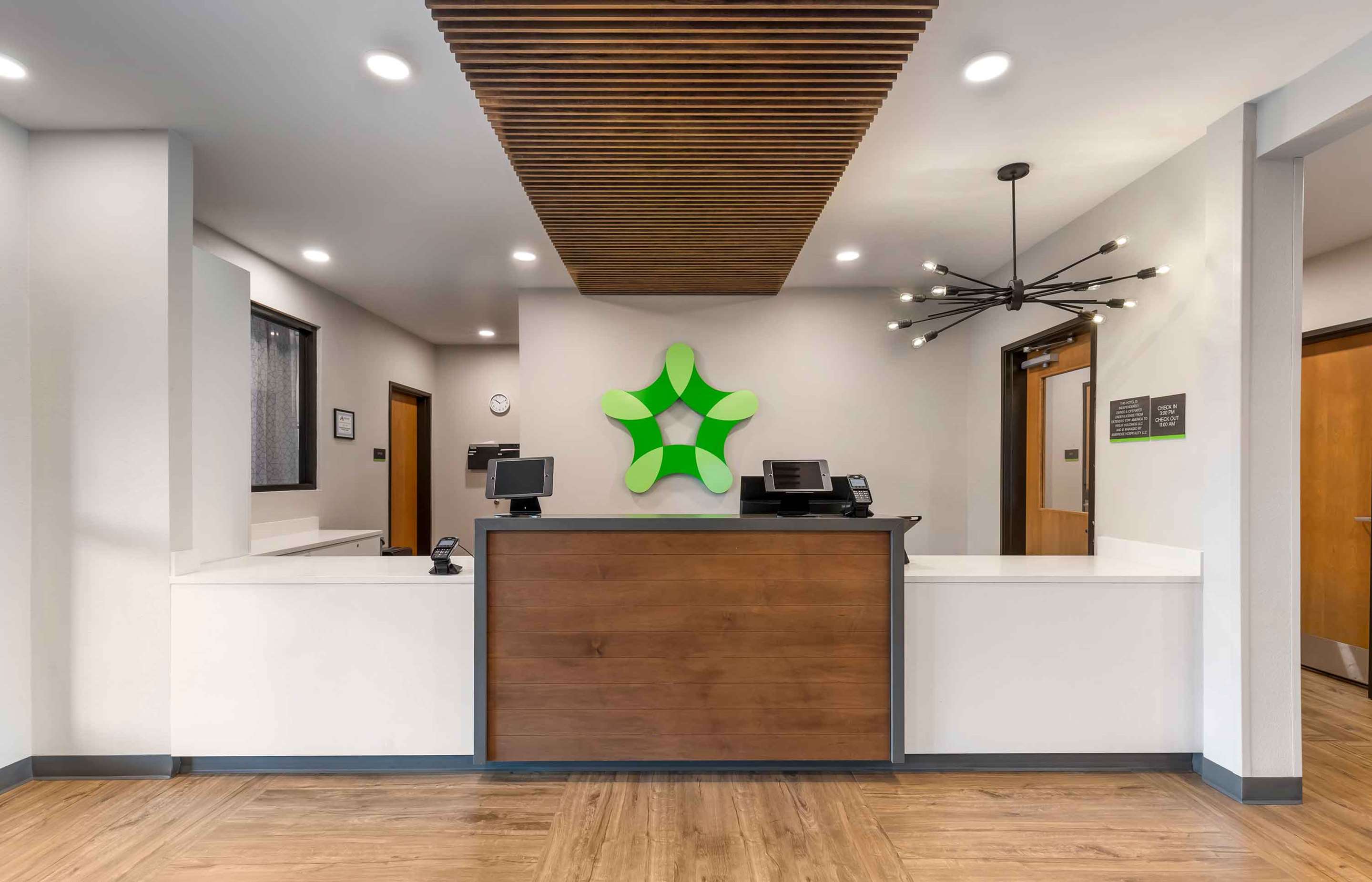 Lobby and Guest Check-in | Extended Stay America Premier Suites - Boise - Meridian