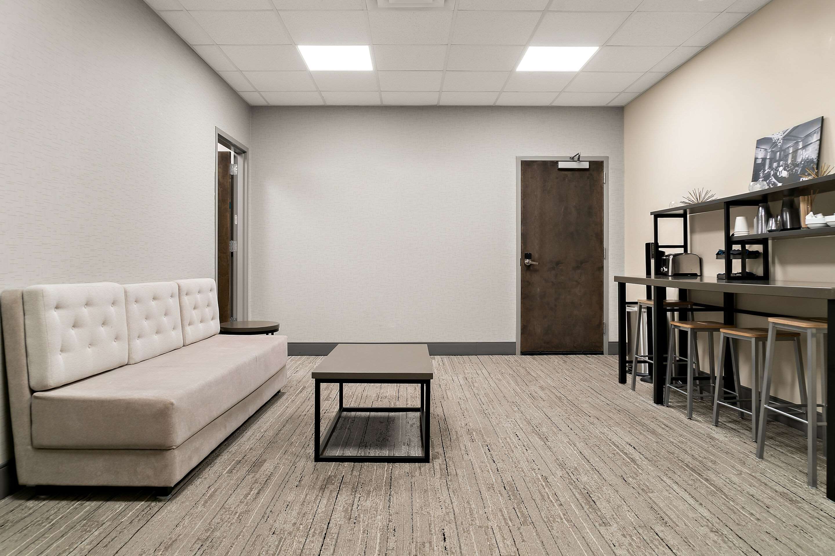 Bridal lSuite | Cityflatshotel - Port Huron, Ascend Hotel Collection