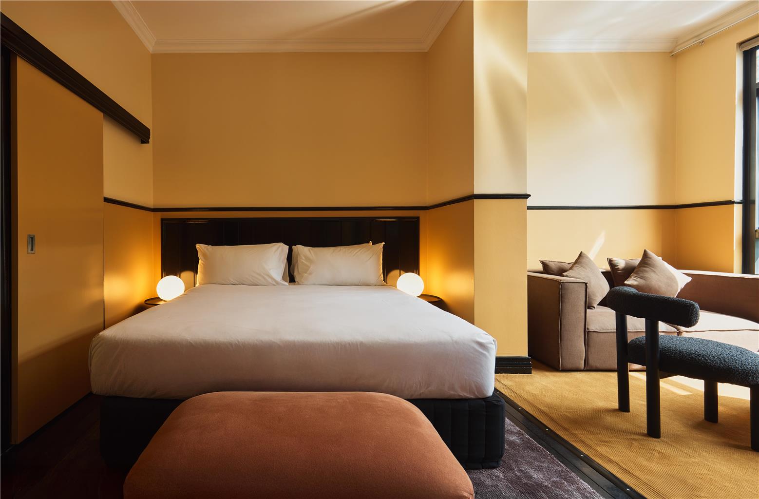 HOTEL DIPLOMAT SYDNEY-guestroom-Guest Room,Suite,On-Site.jpg