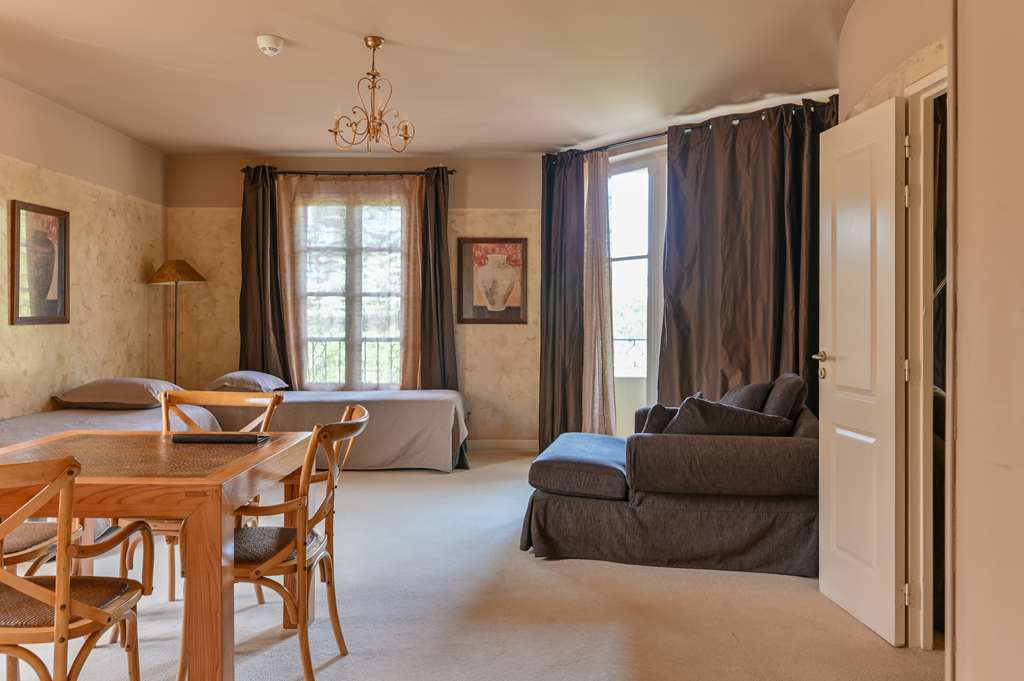 VILLA AUGUSTA-guestroom-Guest Room,Suite,On-Site.jpg