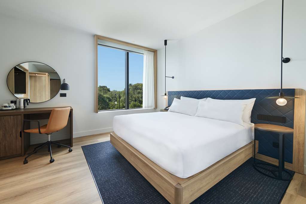 Hilton Garden Inn Busselton - Tap to explore photos
