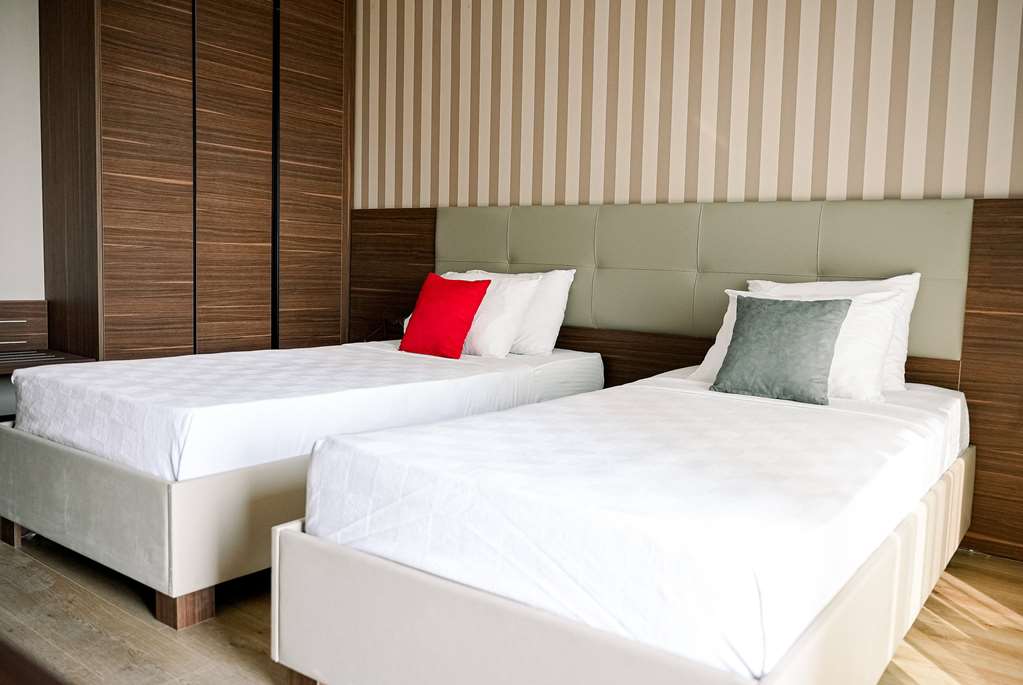 RAMADA BY WYNDHAM CESME-guestroom-Guest Room,On-Site.jpg
