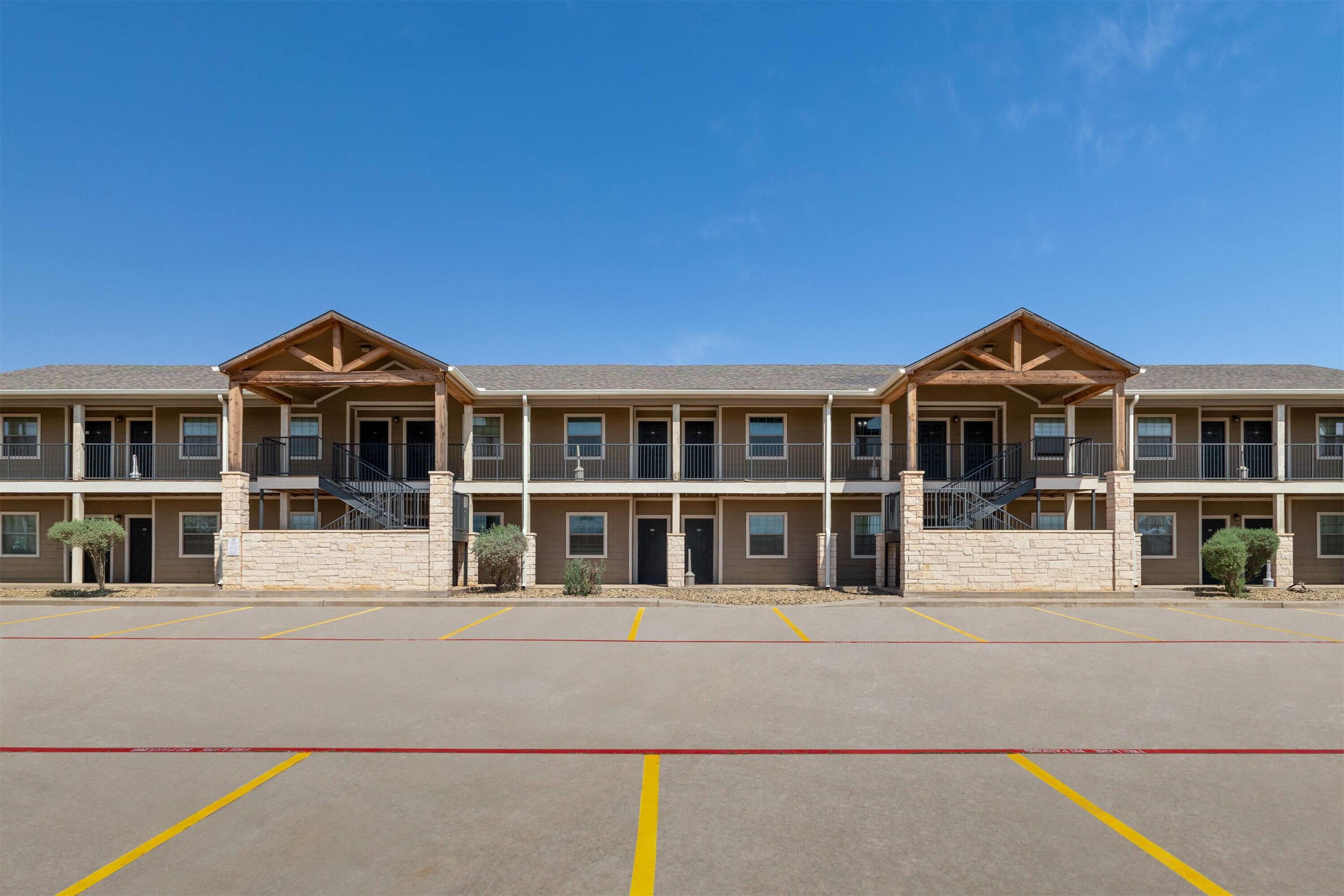 Exterior | Eagle's Den Suites Big Spring a Travelodge by Wyndham