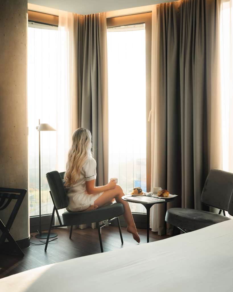 RADISSON BLU HOTEL PORSCHE-guestroom-Guest Room,On-Site.jpg