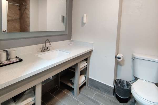  - Suburban Studios Airport Salt Lake City - I-80, Exit 113