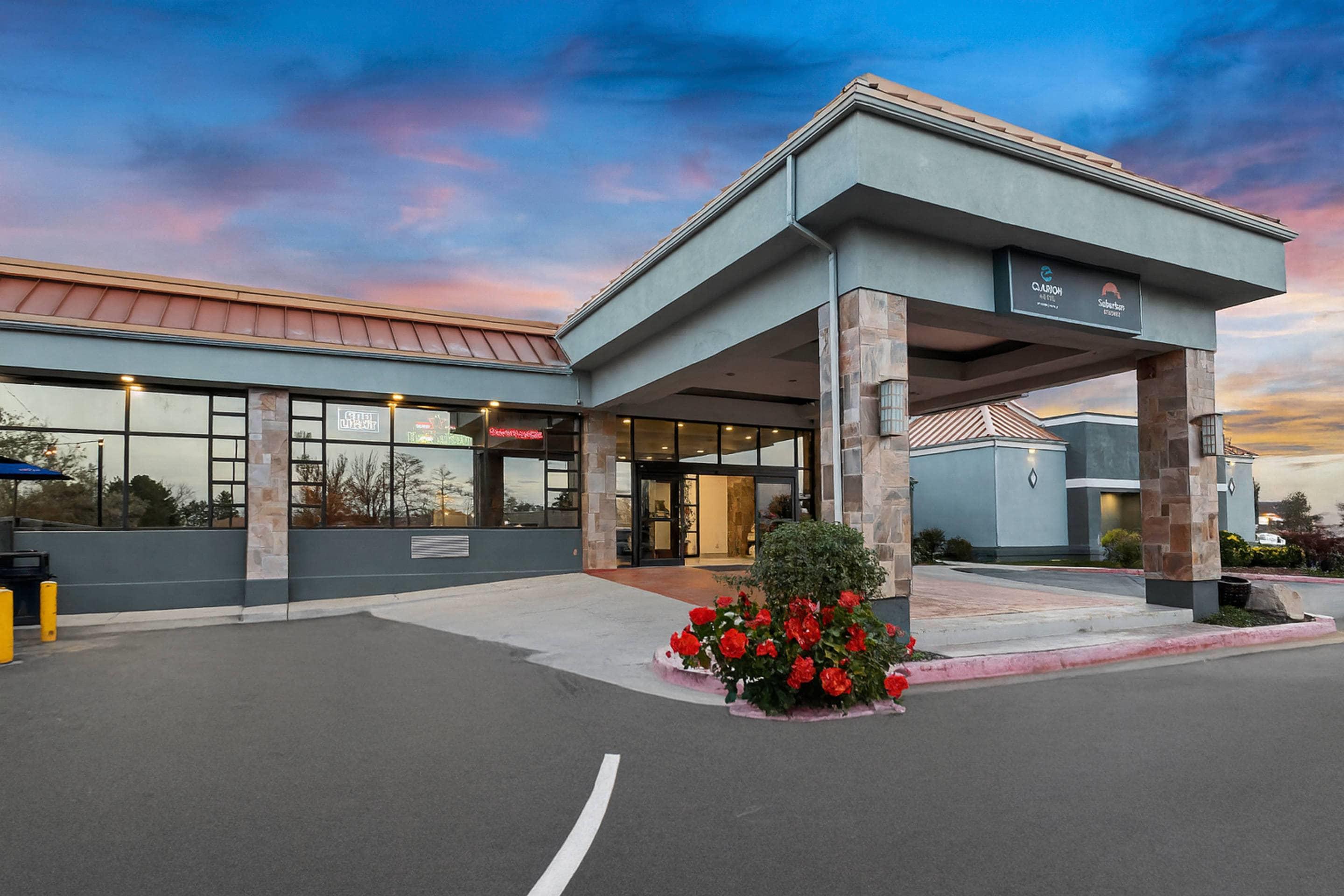 Hotel At Night | Suburban Studios Salt Lake City Airport