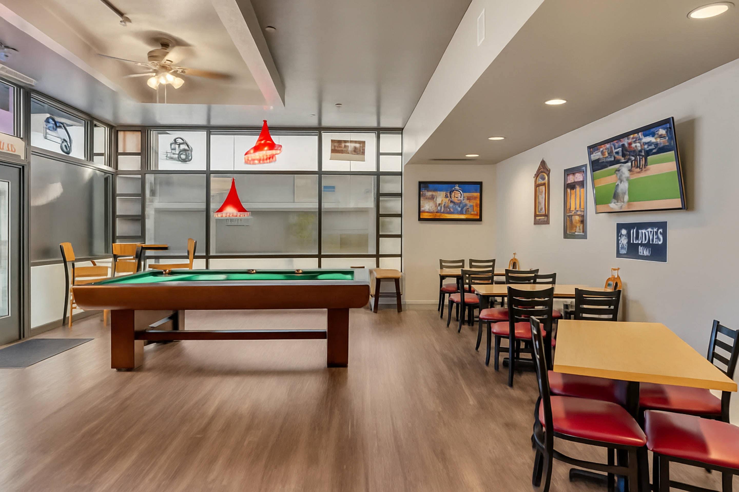 On-site restaurant | Suburban Studios Salt Lake City Airport