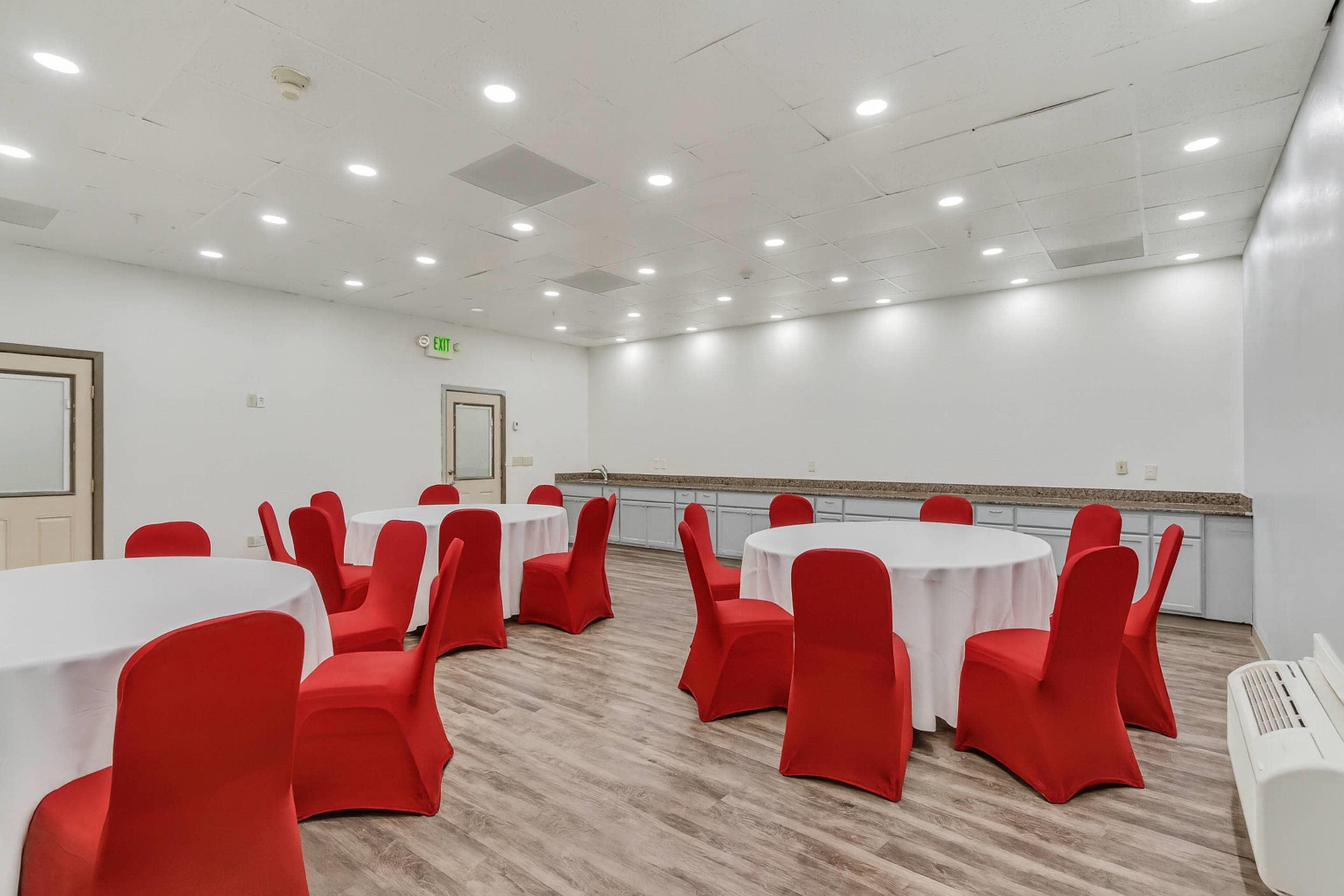 Large space for receptions, parties, anniversaries, and business meetings | Suburban Studios Salt Lake City Airport