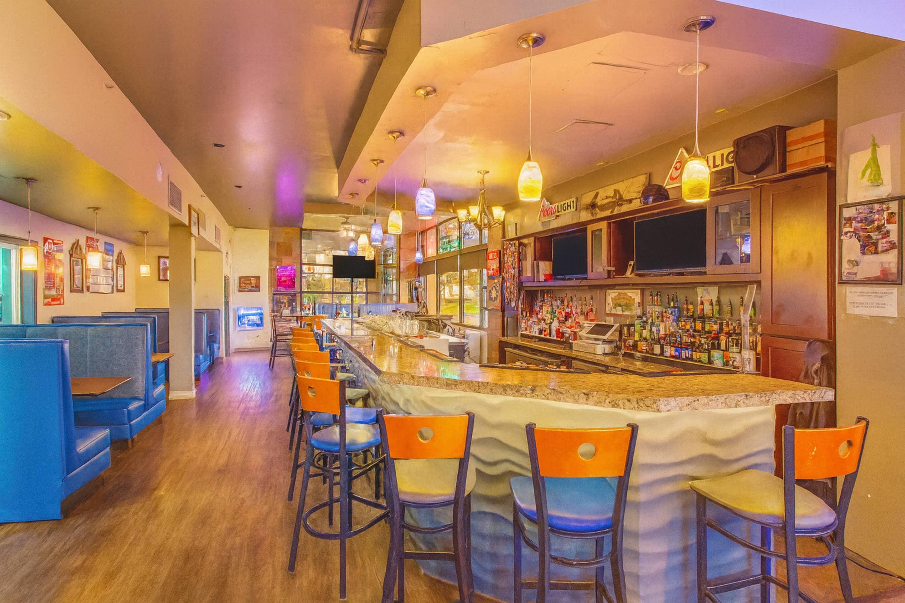 Cocktail lounge | Suburban Studios Salt Lake City Airport