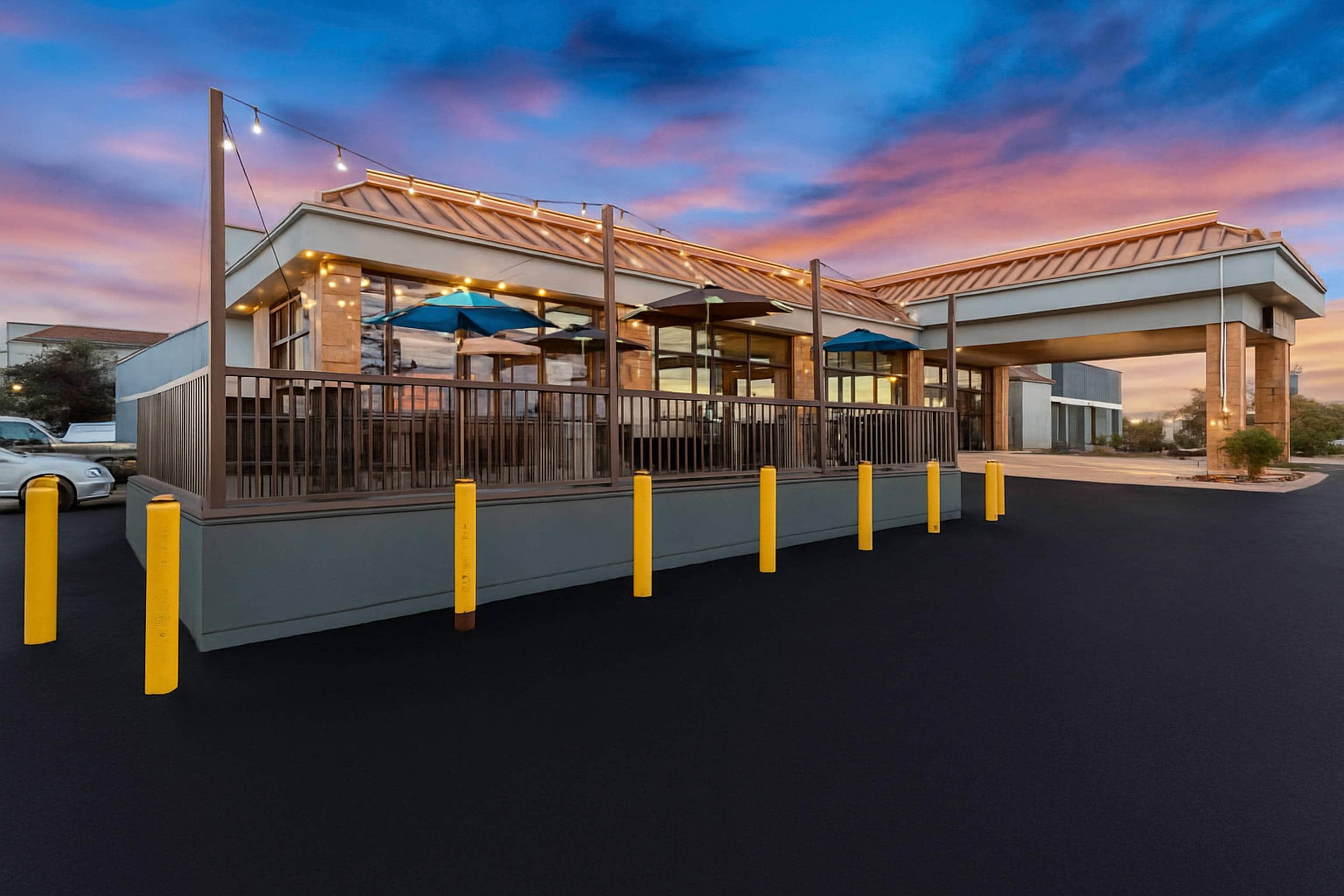 Hotel At Night | Suburban Studios Salt Lake City Airport