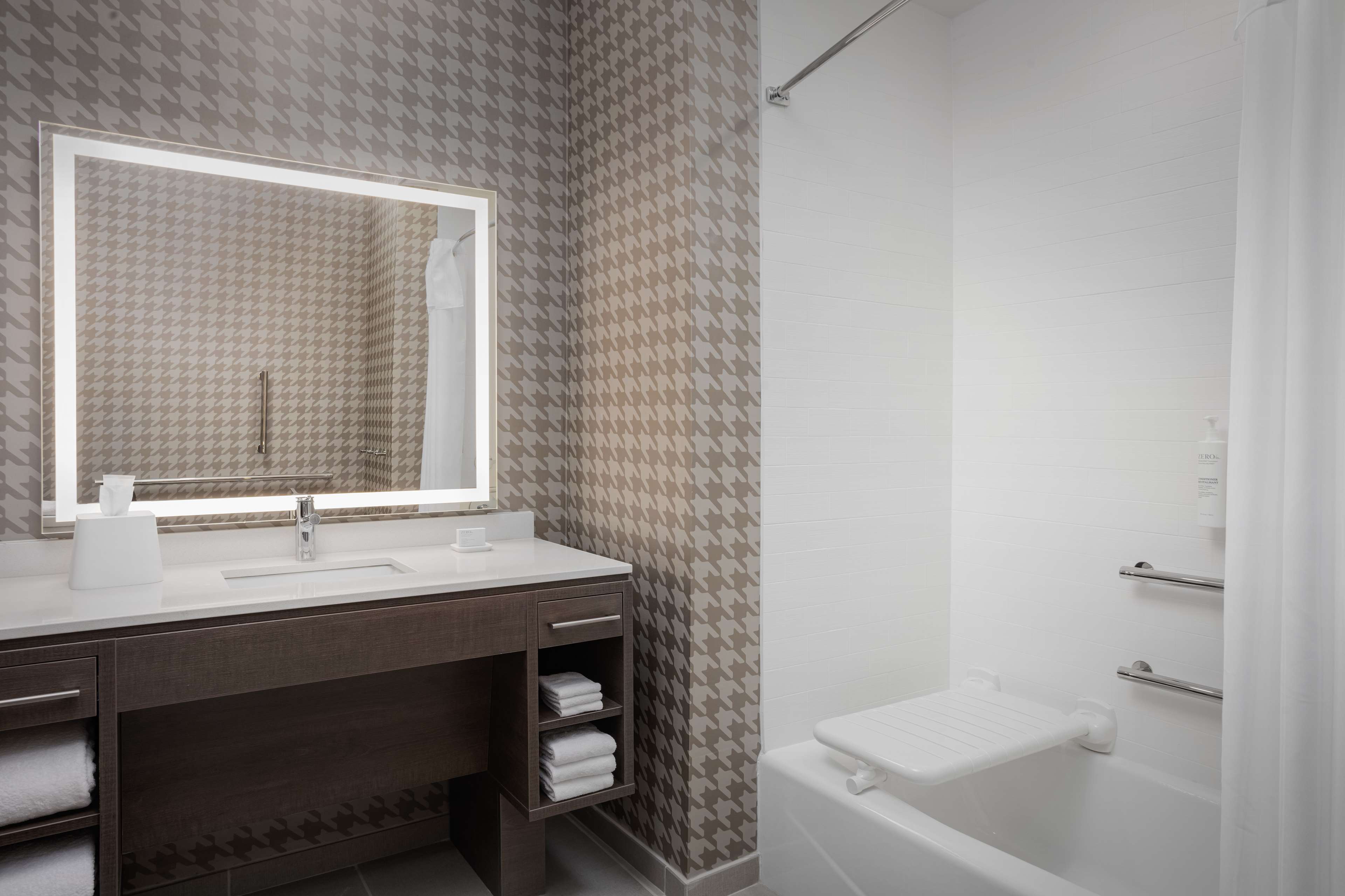 Home2 Suites by Hilton Laredo North Room Type - 2QUEEN ACC TUB STUDIO STE