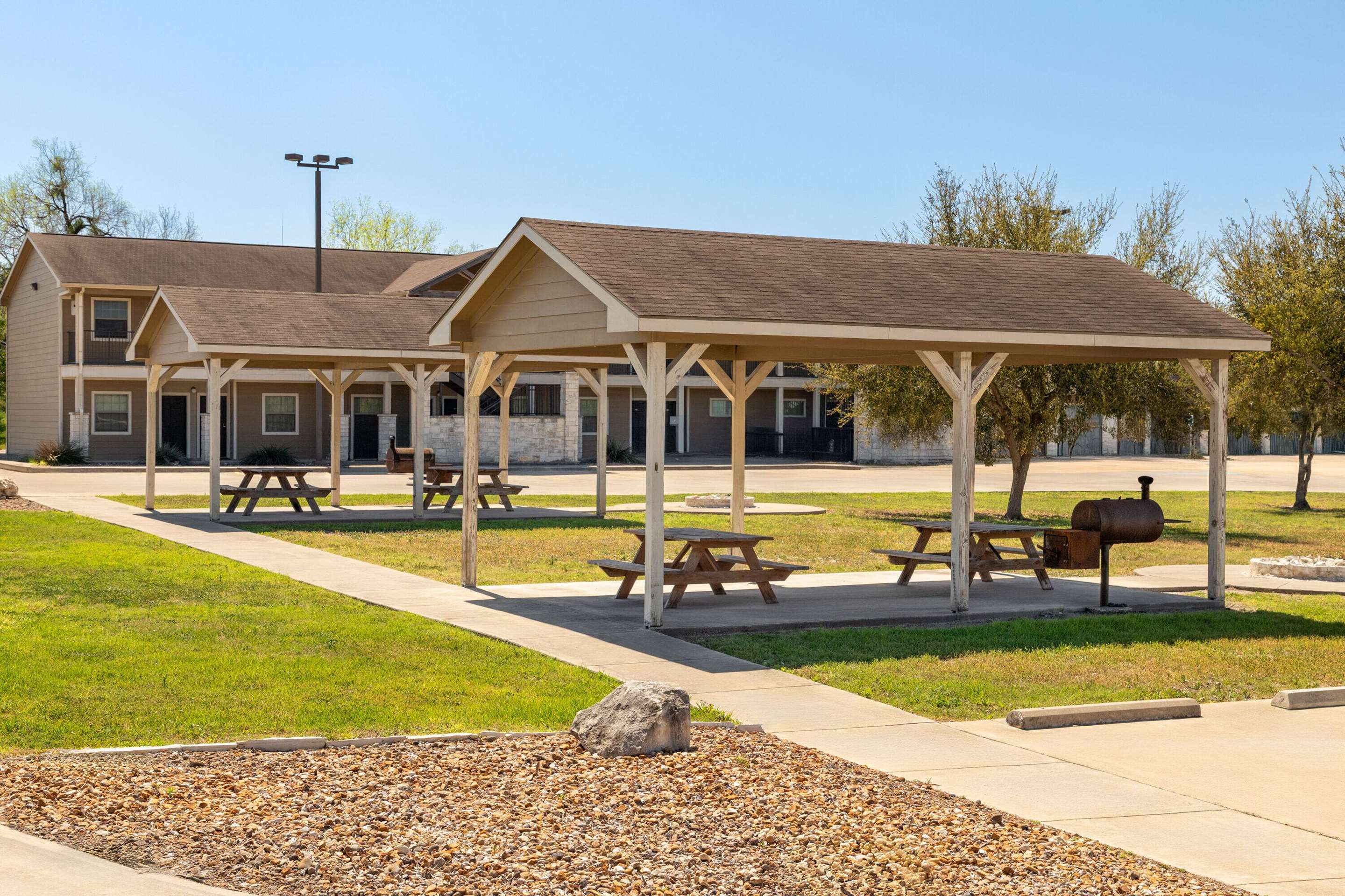 Property amenity | Eagle's Den Three Rivers Texas a Travelodge by Wyndham
