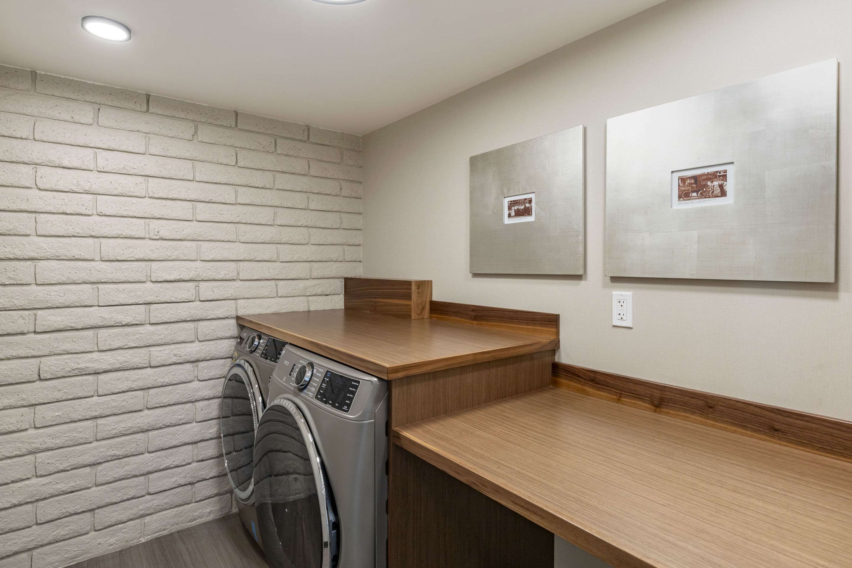 Guest laundry facilities | The Gibson Hotel Great Falls, Ascend Hotel Collection