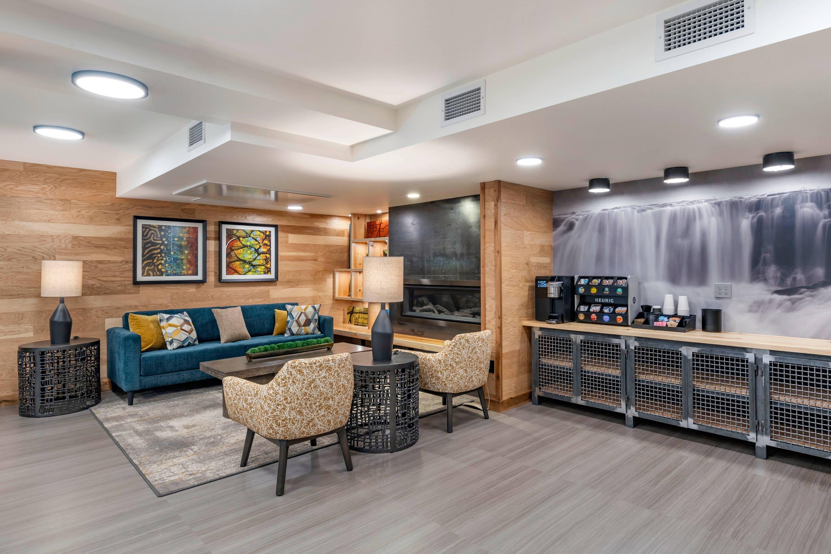 Hotel lobby | The Gibson Hotel Great Falls, Ascend Hotel Collection