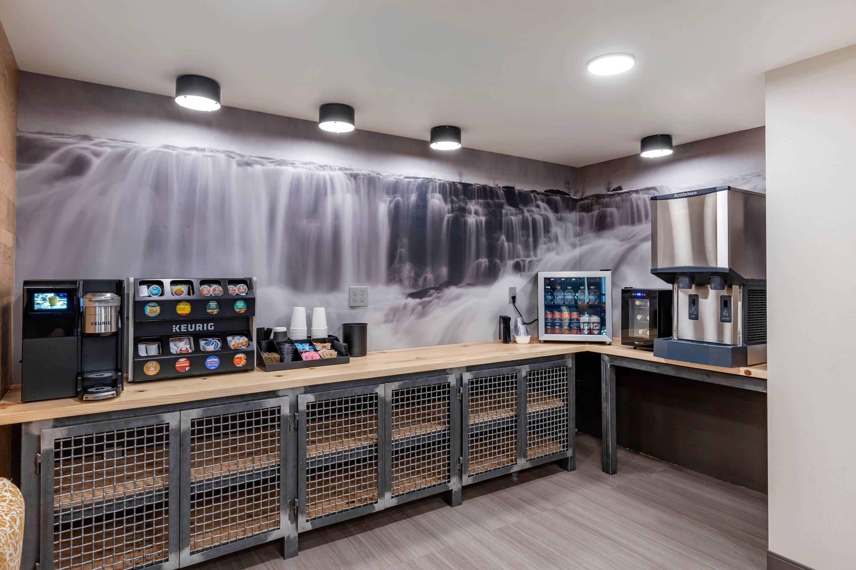Breakfast area | The Gibson Hotel Great Falls, Ascend Hotel Collection