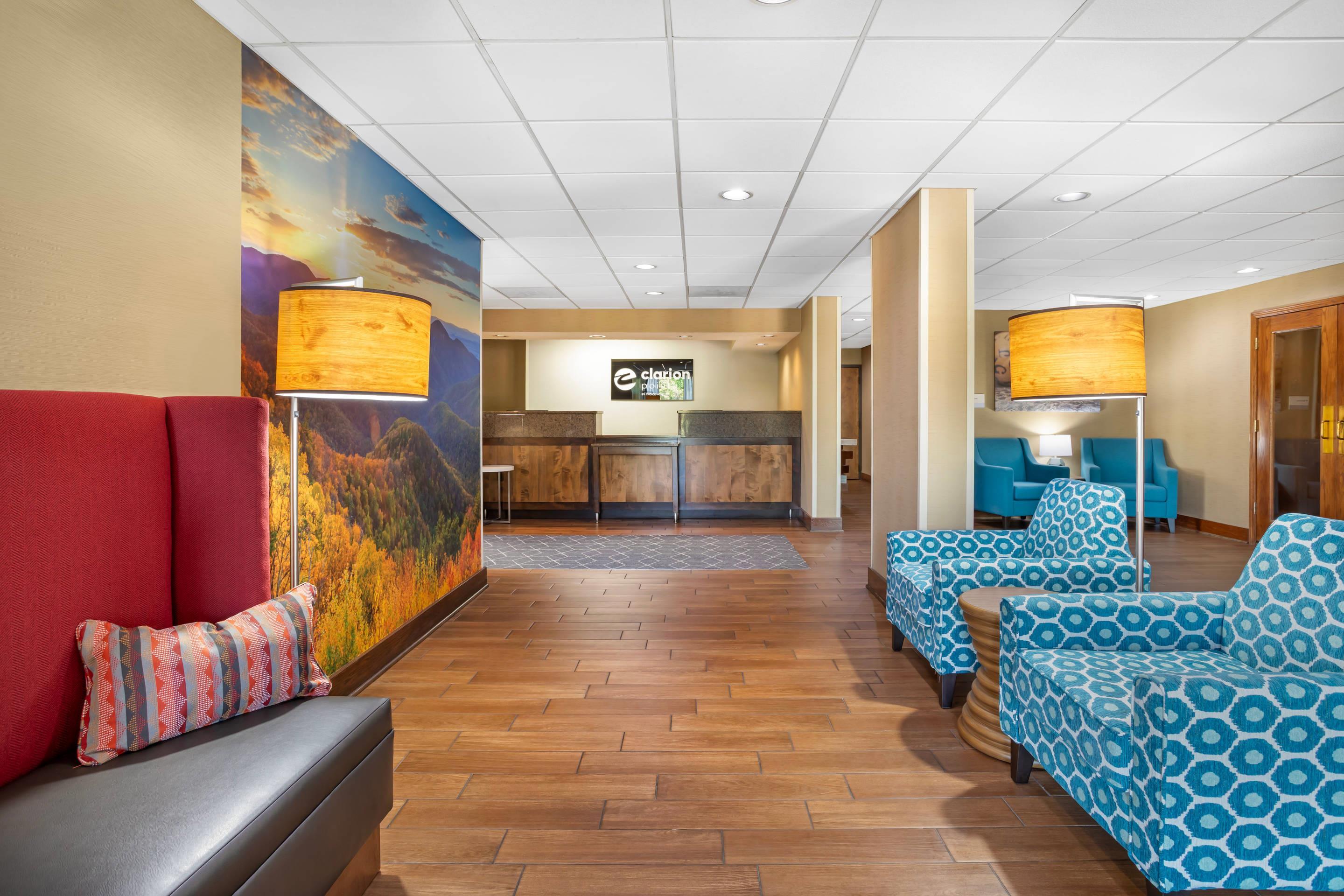 Hotel lobby | Cherokee Inn