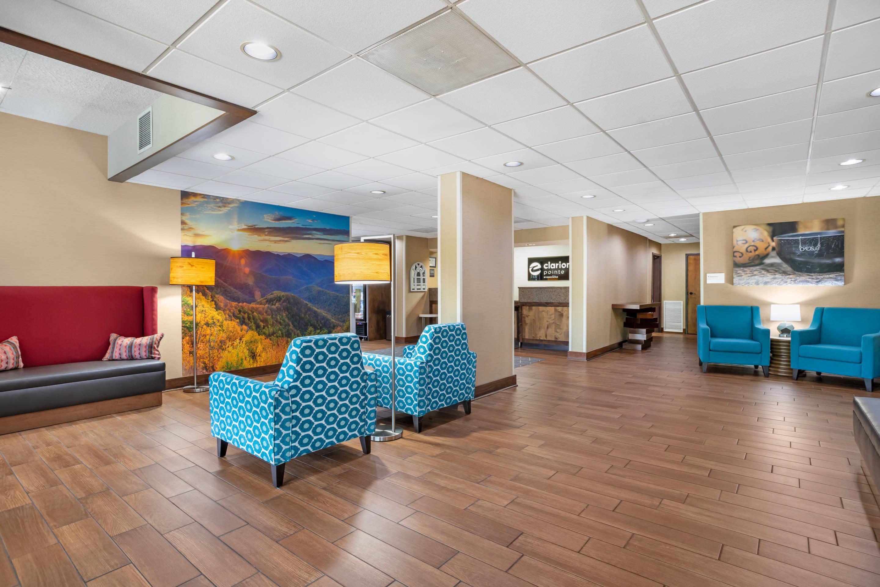 Hotel lobby | Cherokee Inn