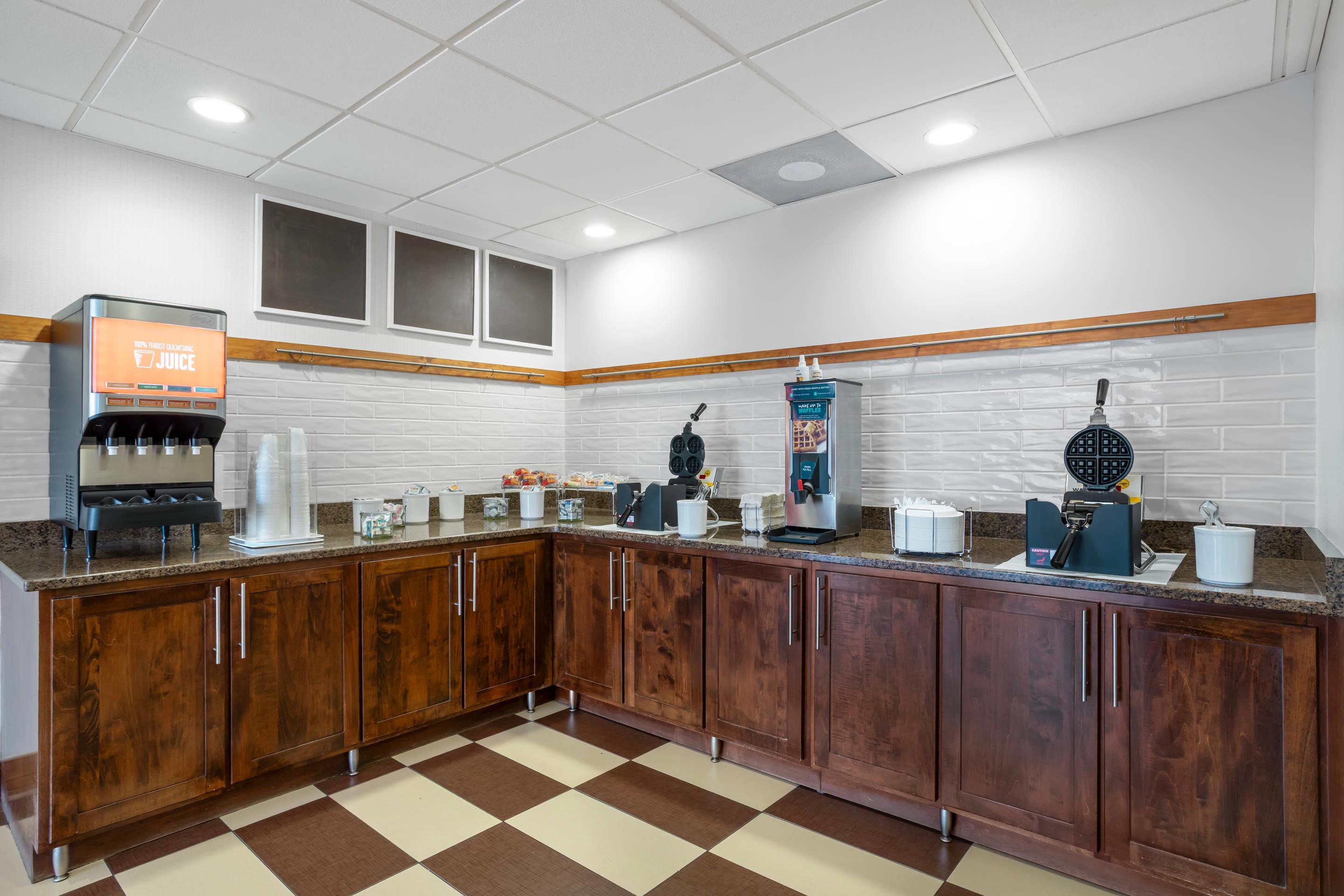 Breakfast area | Cherokee Inn