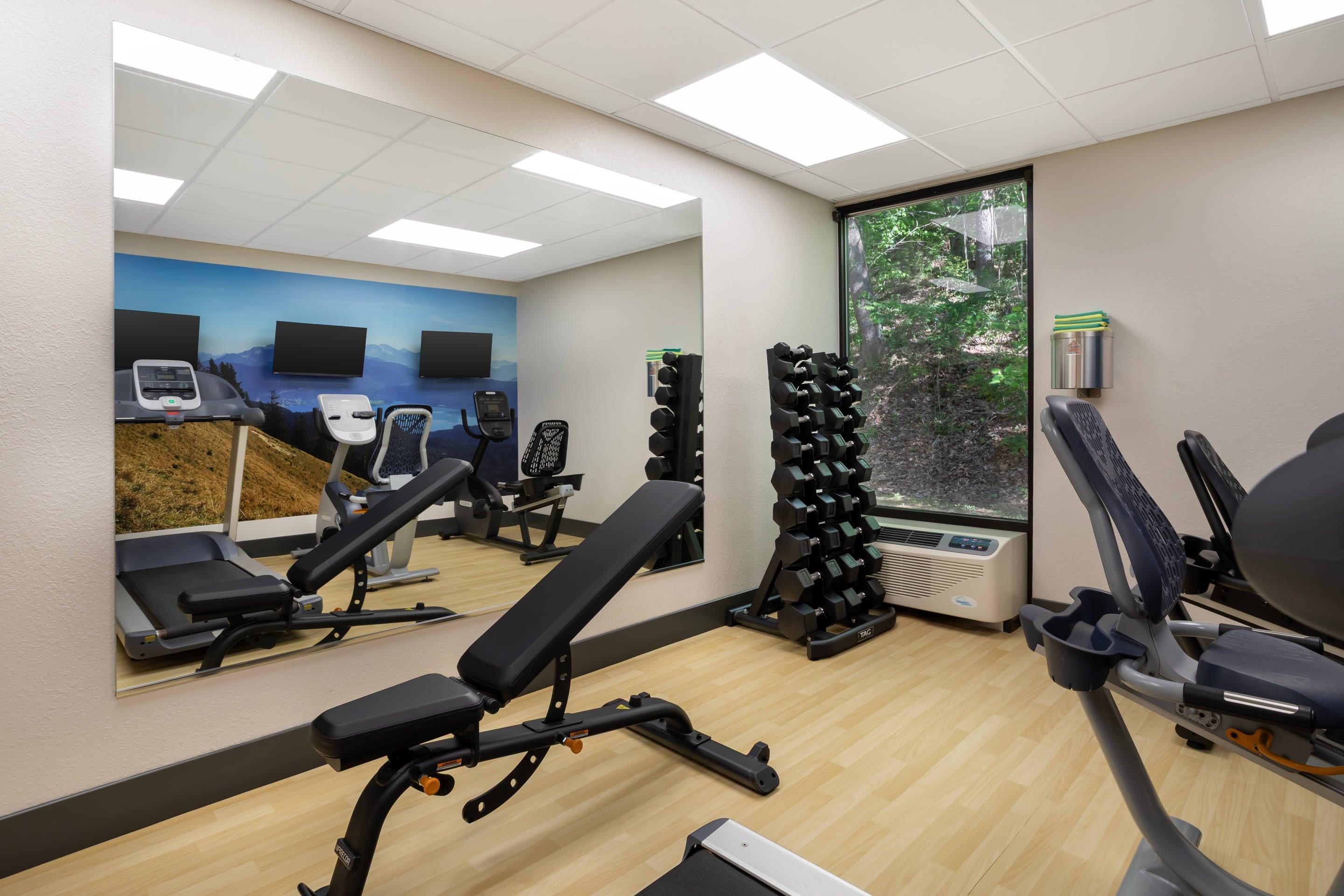 Fitness center | Cherokee Inn