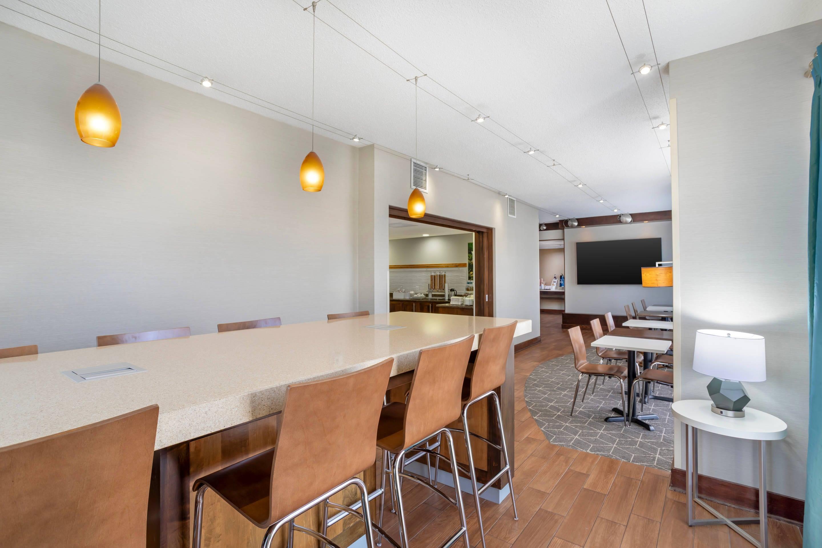 Breakfast area | Cherokee Inn