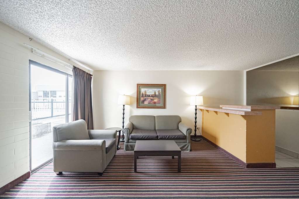 MOTEL 6 POCATELLO, ID-guestroom-Guest Room,Guest Room Amenity,On-Site.jpg