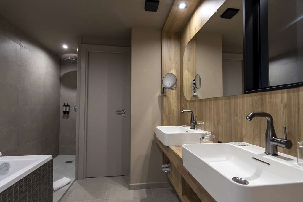 HOTEL L ACQUALE-guestroom-Guest Room,Bathroom,Suite,On-Site.jpg