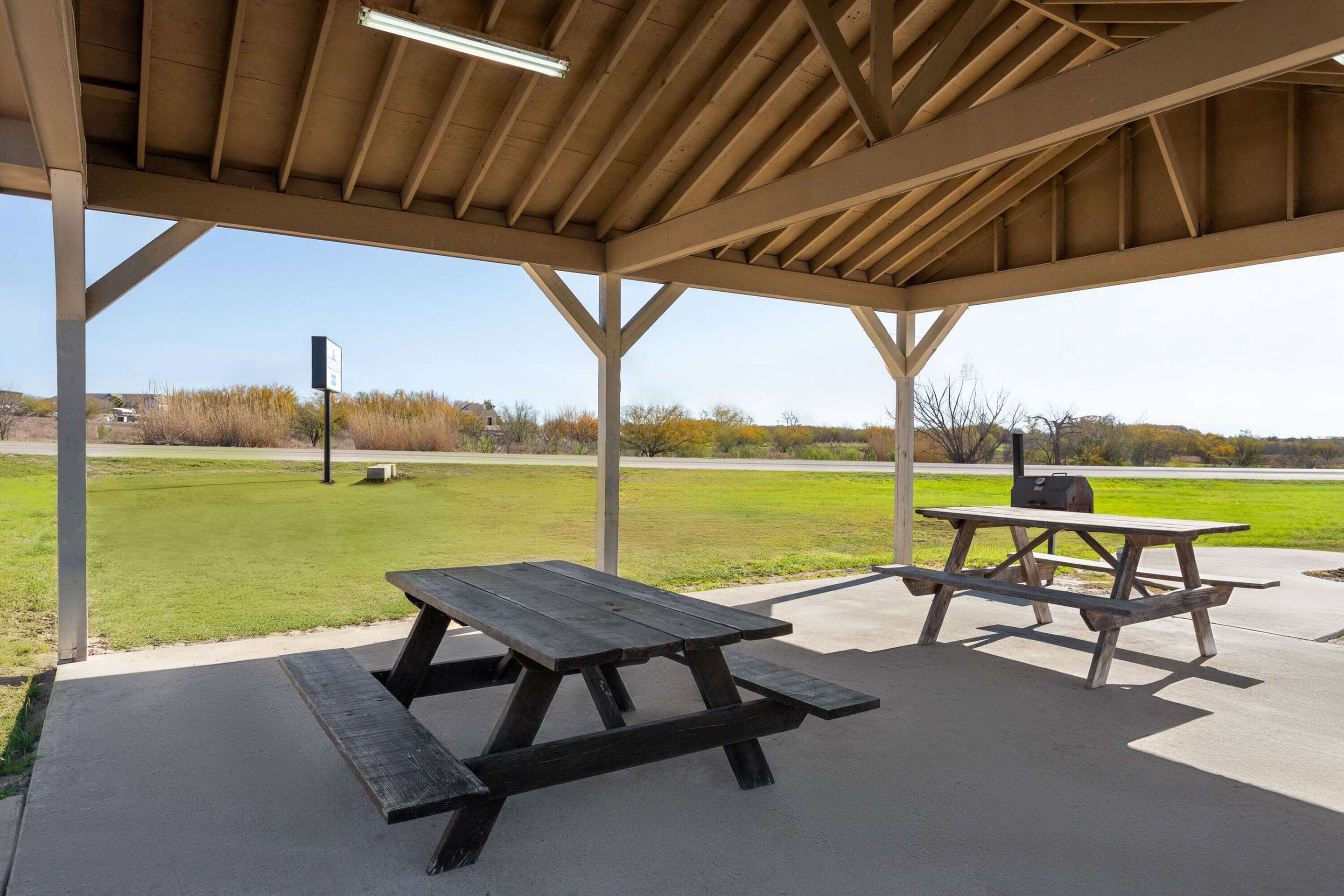 Property amenity | Eagle's Den Suites Kenedy a Travelodge by Wyndham