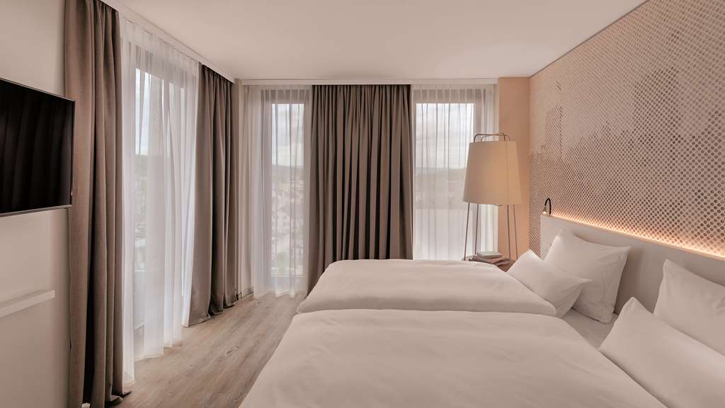 HOTEL STADT LOERRACH-guestroom-Guest Room,On-Site.jpg
